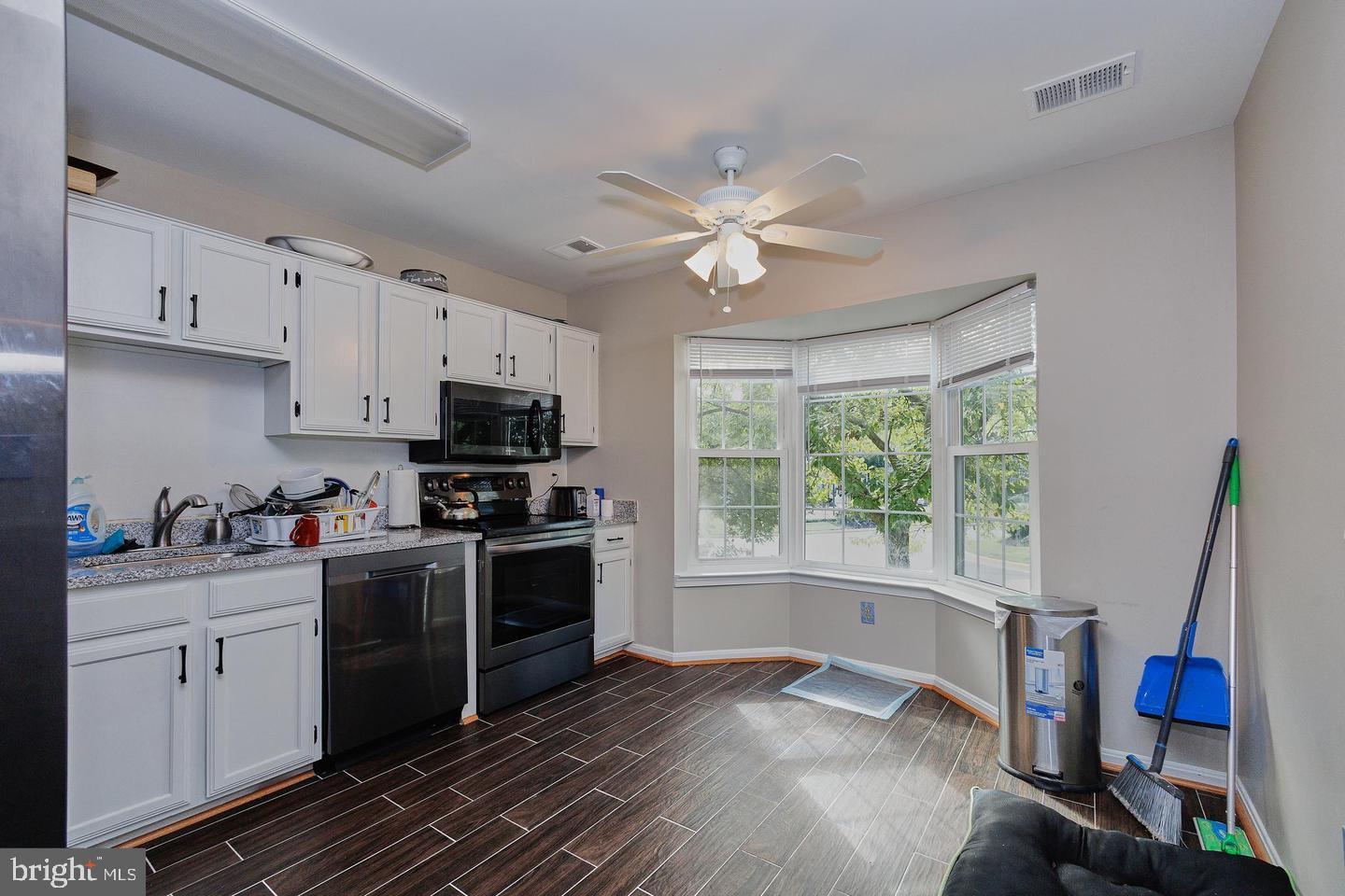 7921 GUNSTON WOODS PLACE