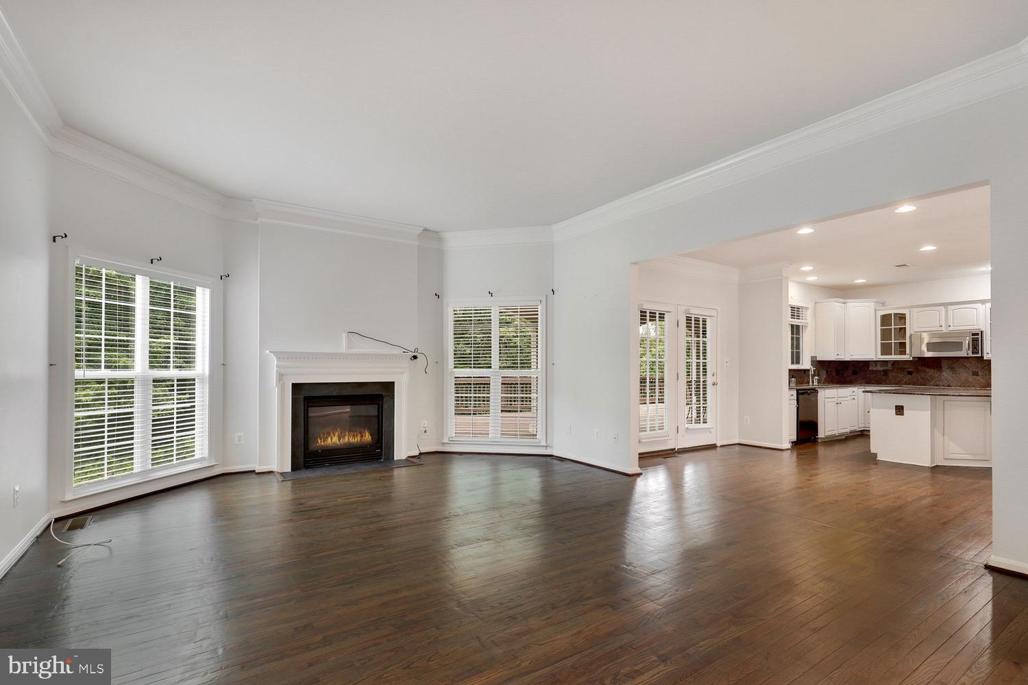 CROSSMAN CREEK - Residential