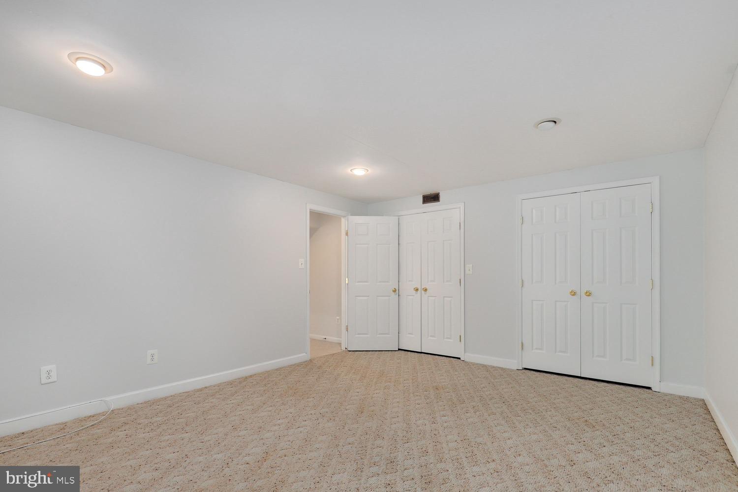 CROSSMAN CREEK - Residential