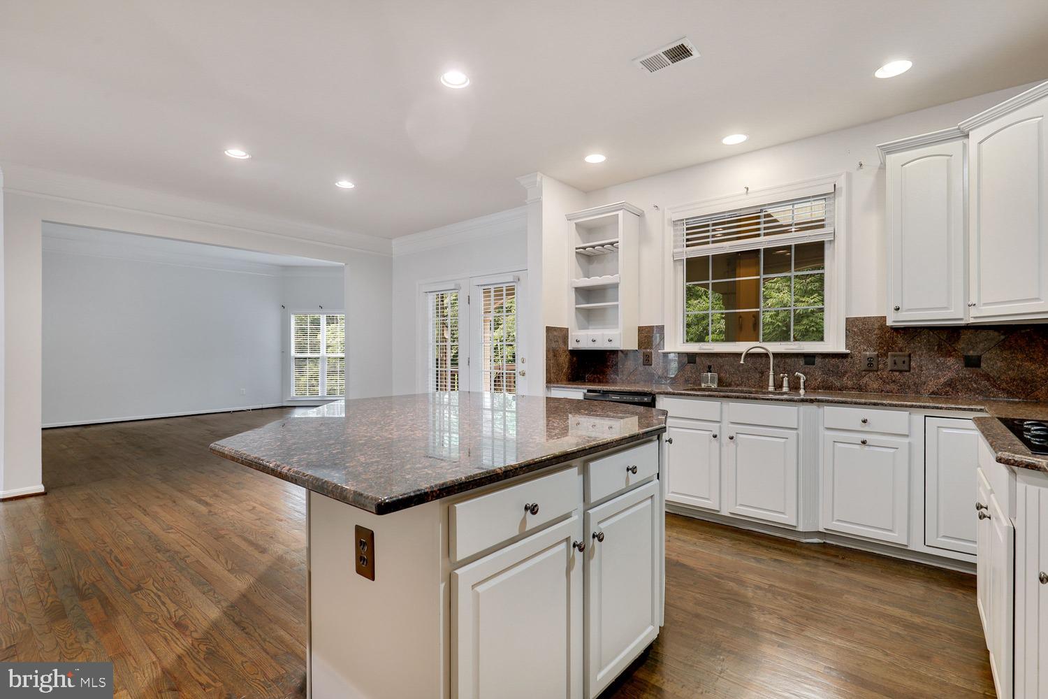 CROSSMAN CREEK - Residential