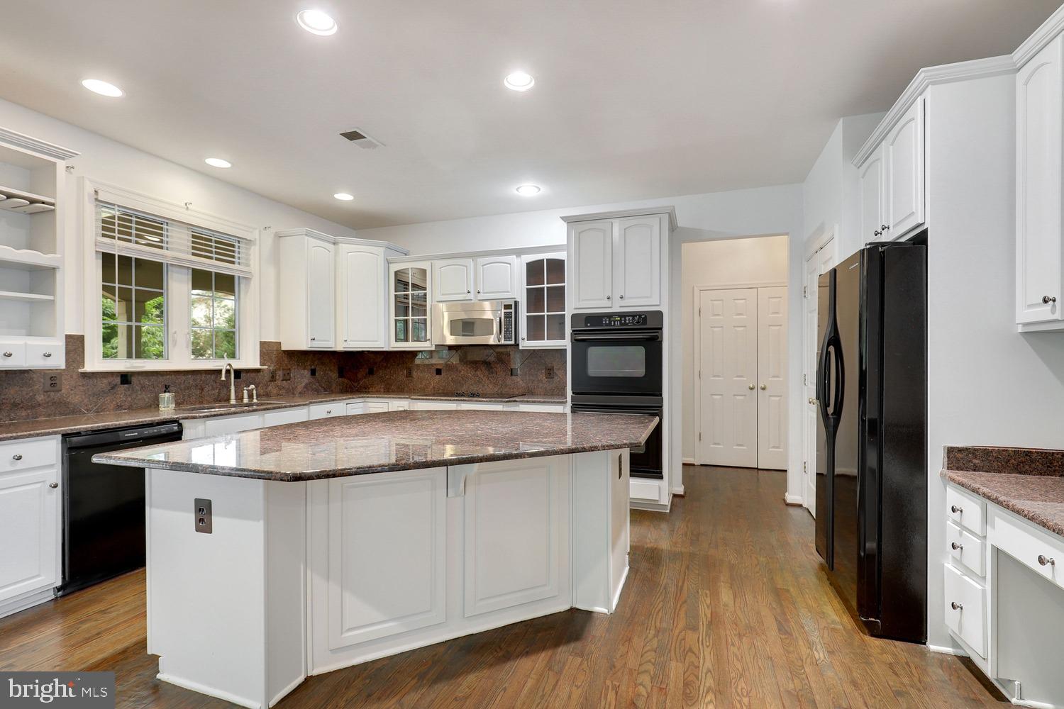 CROSSMAN CREEK - Residential