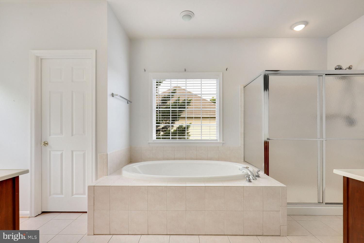 CROSSMAN CREEK - Residential