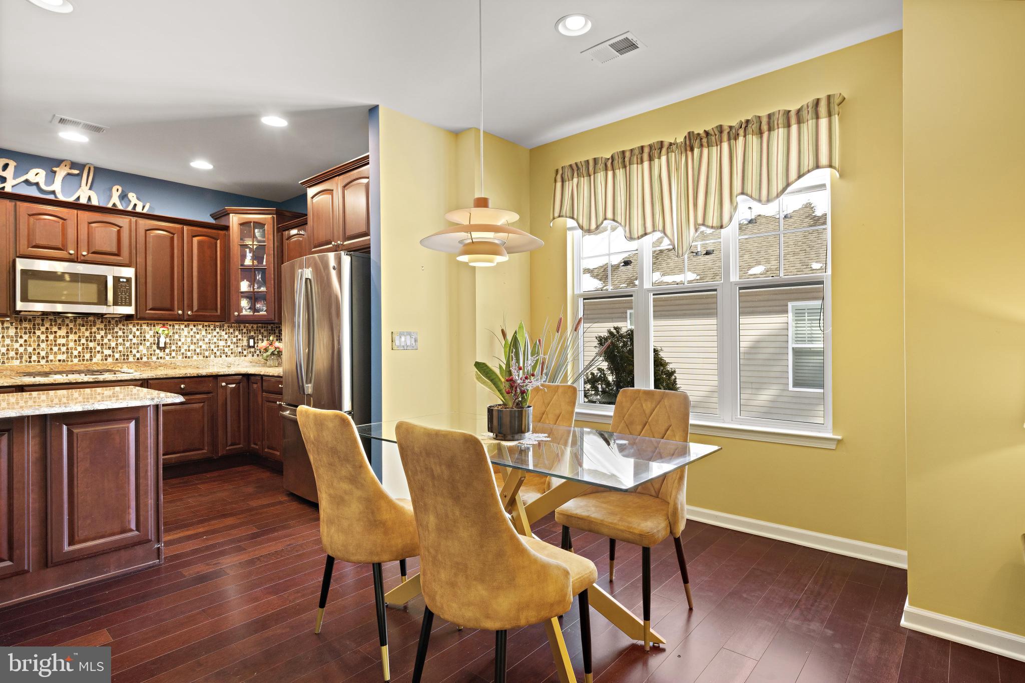 FOUR SEASONS AT HARBOR BAY - Residential