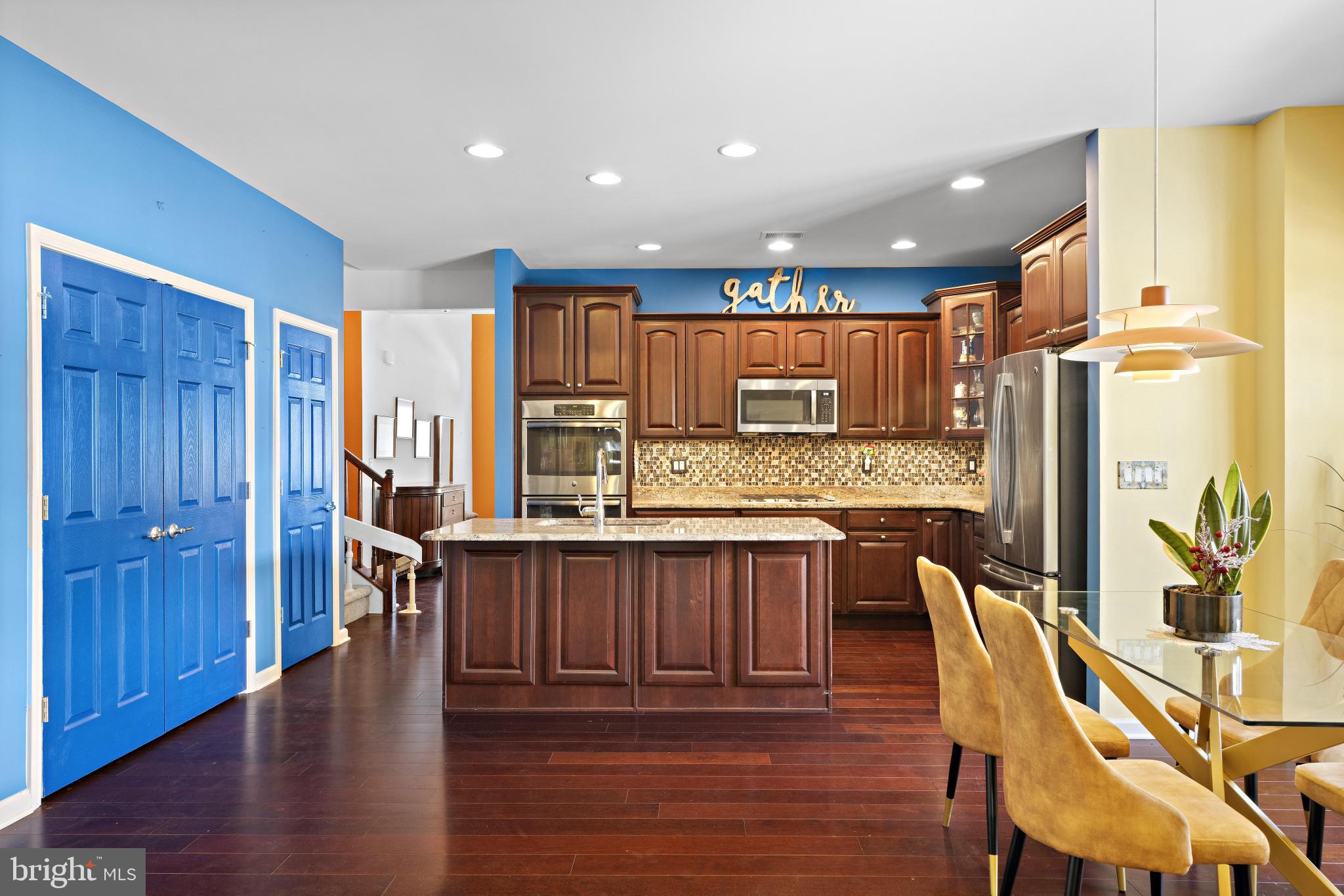 FOUR SEASONS AT HARBOR BAY - Residential