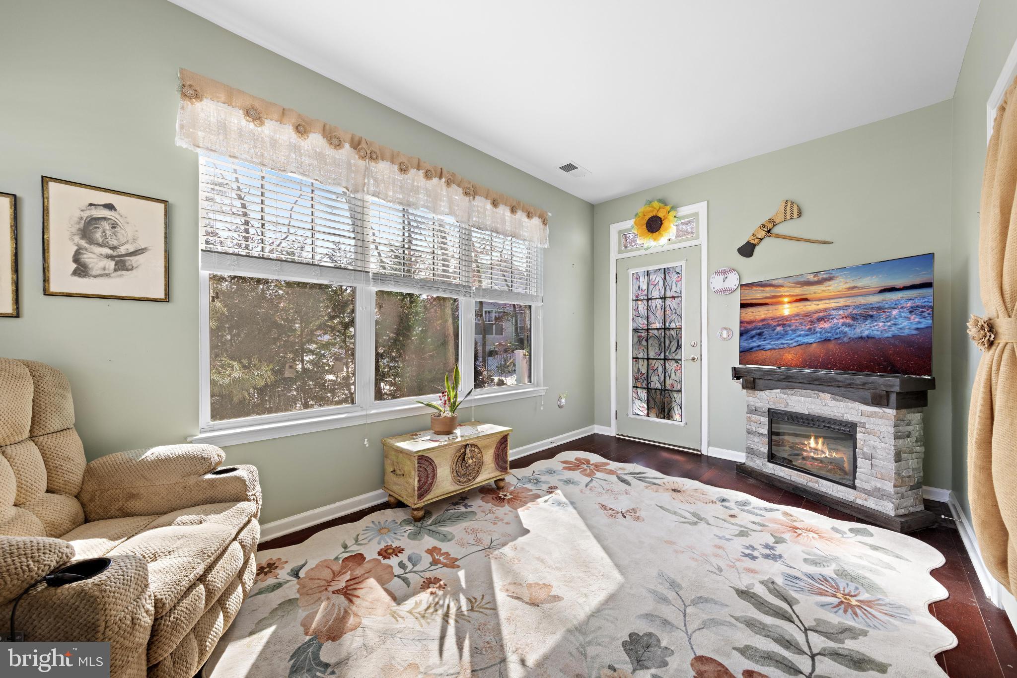 FOUR SEASONS AT HARBOR BAY - Residential