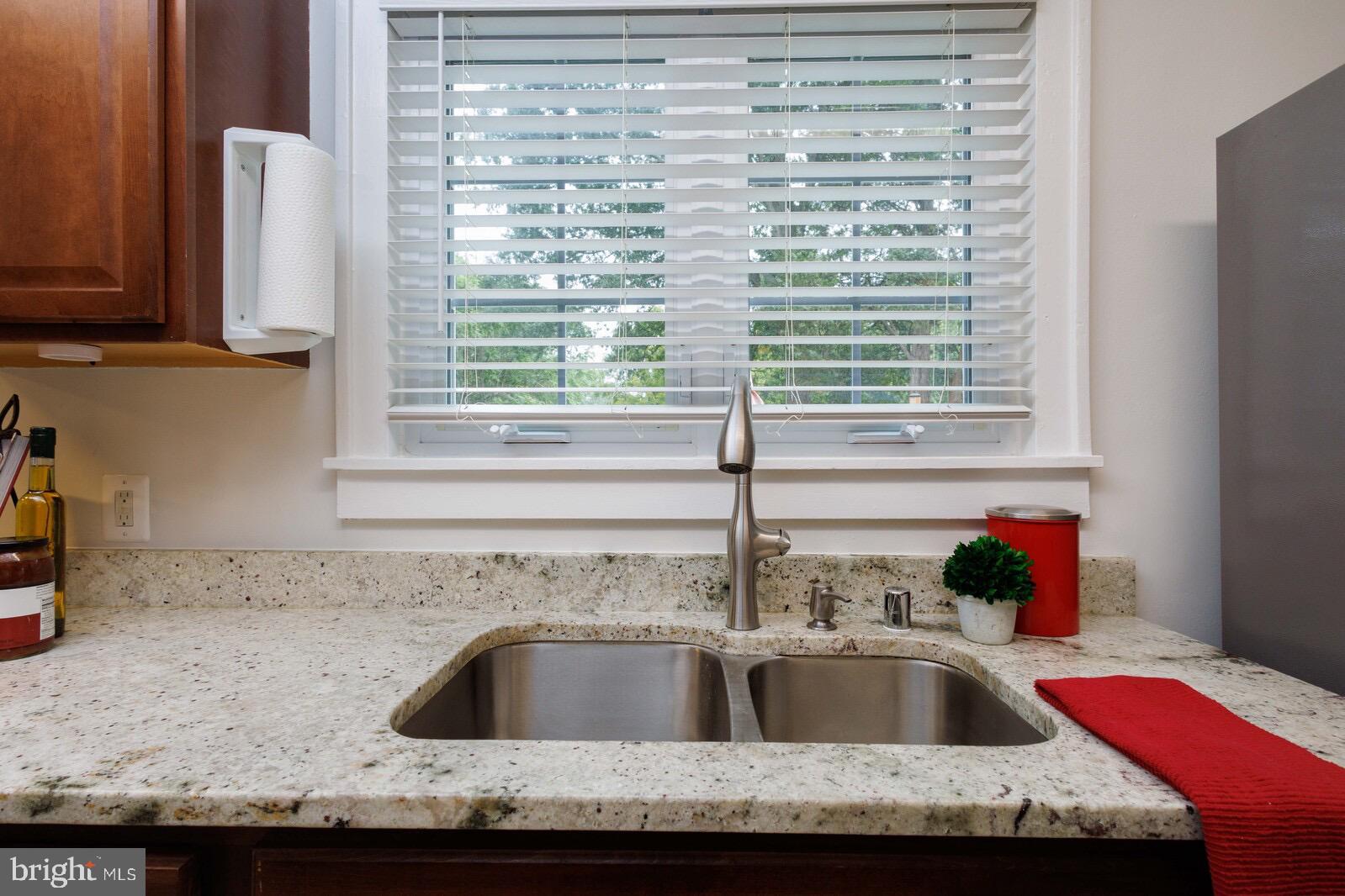 LAUREL - Residential