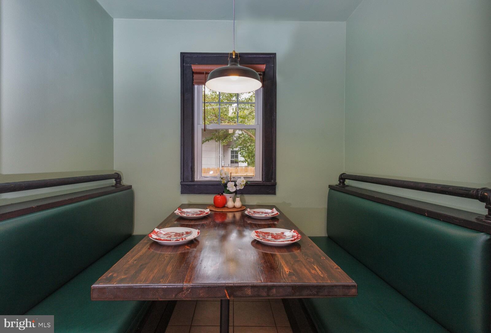 LAUREL - Residential