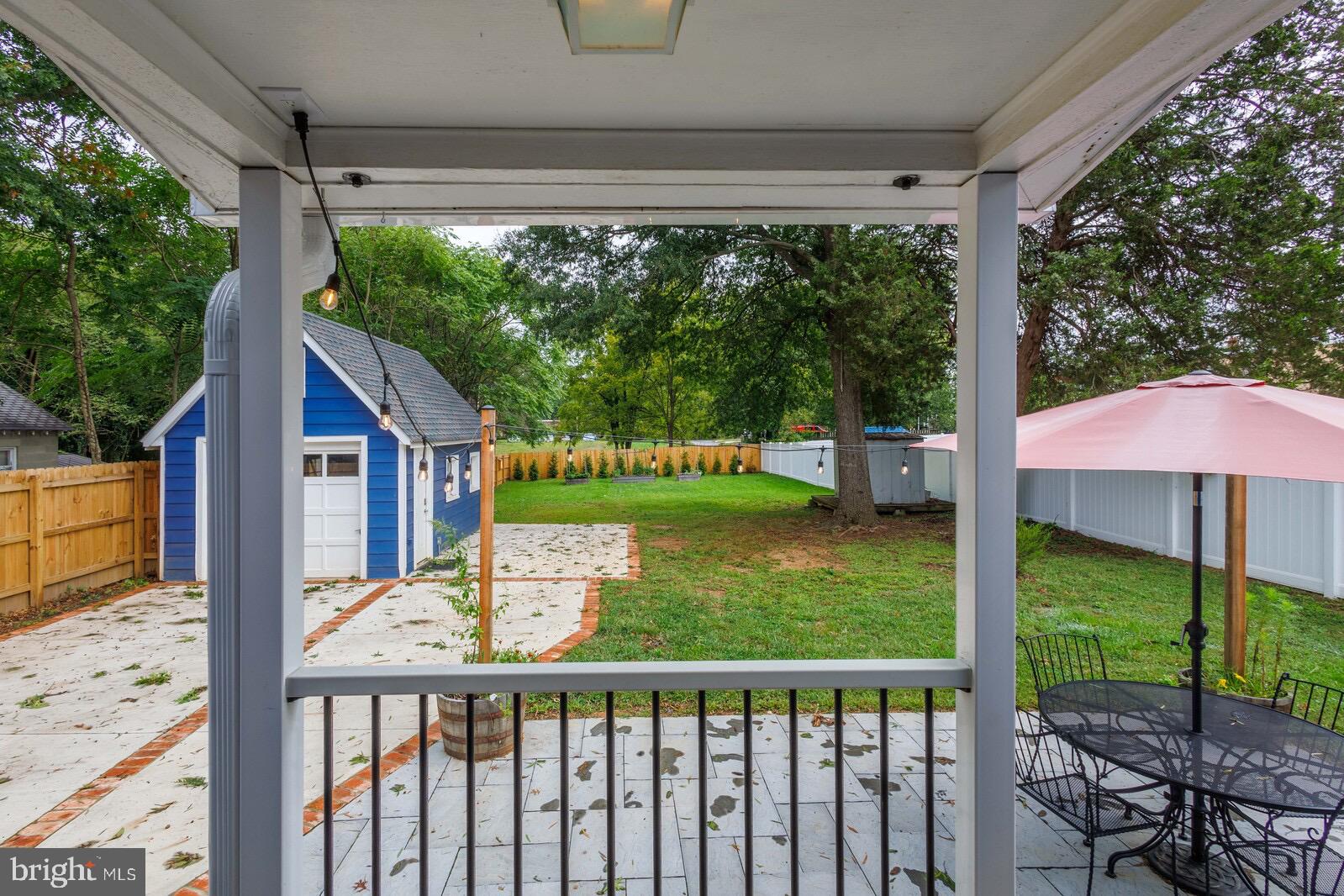 LAUREL - Residential