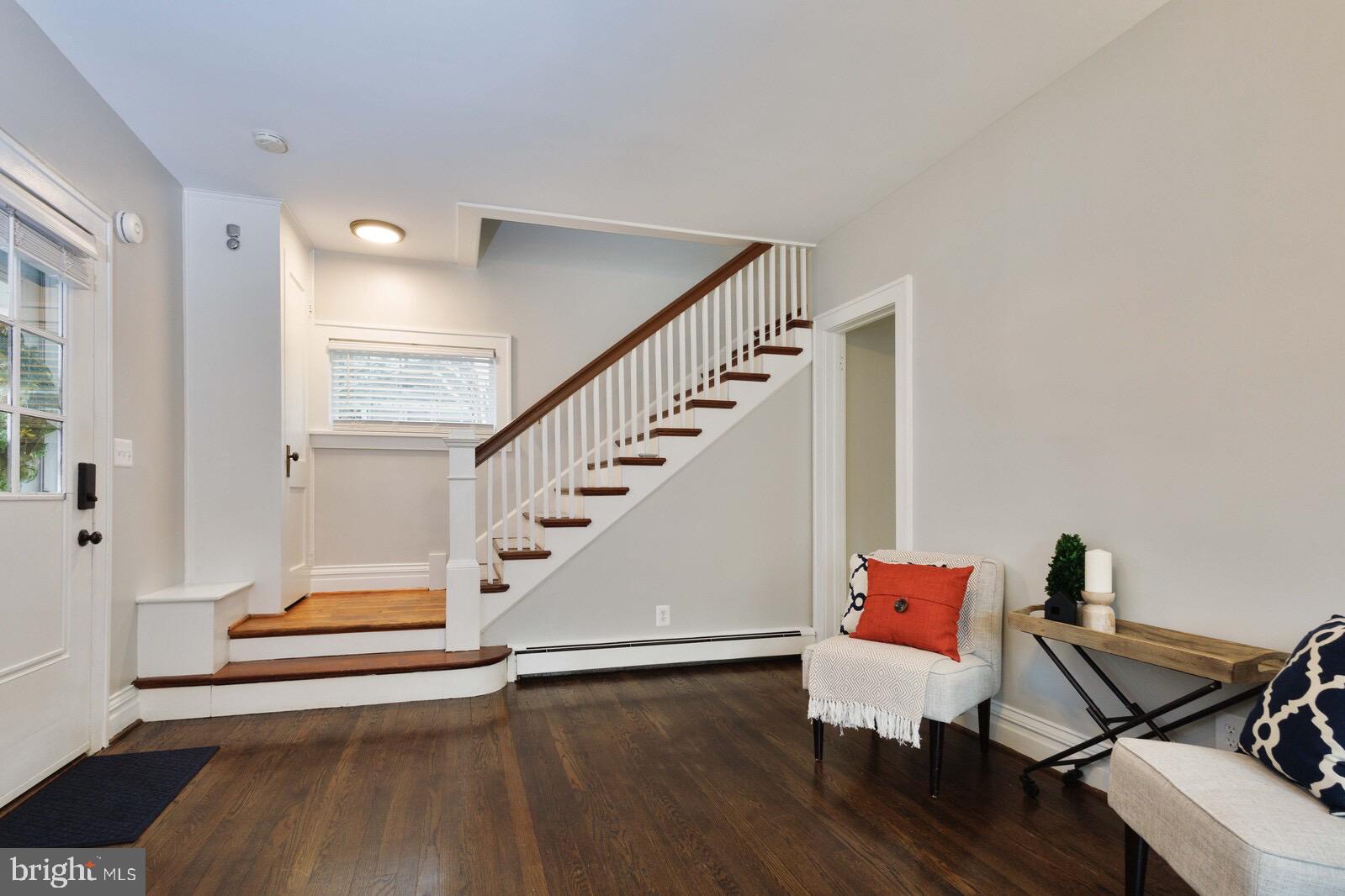 LAUREL - Residential