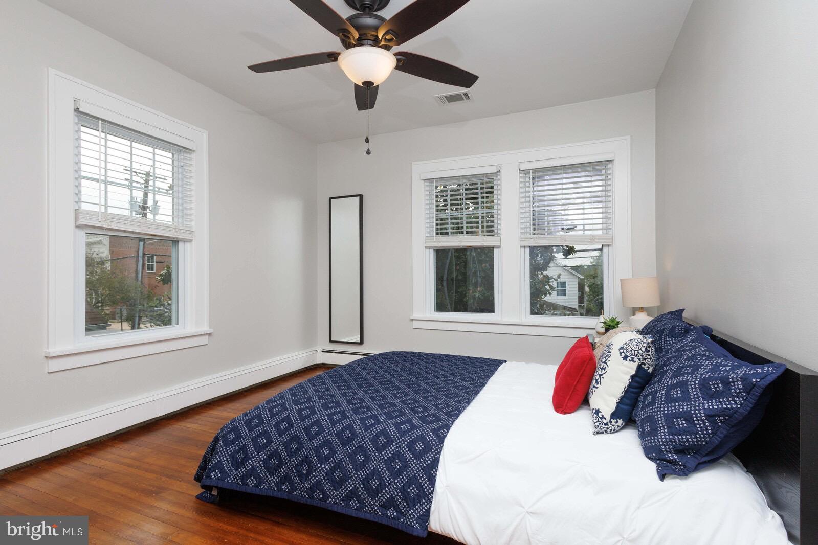 LAUREL - Residential