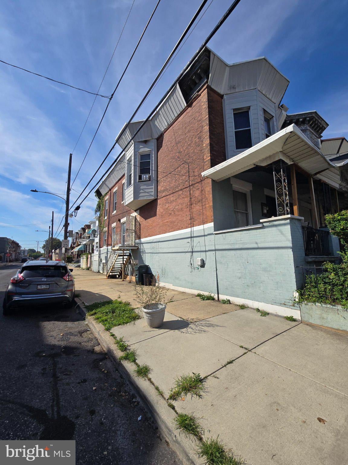 2400 W CUMBERLAND STREET