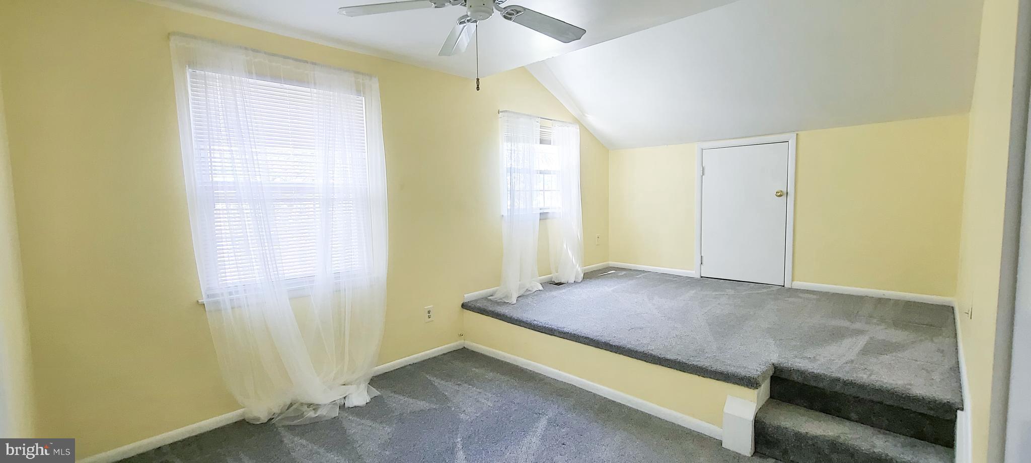 KINGS COURT - Residential