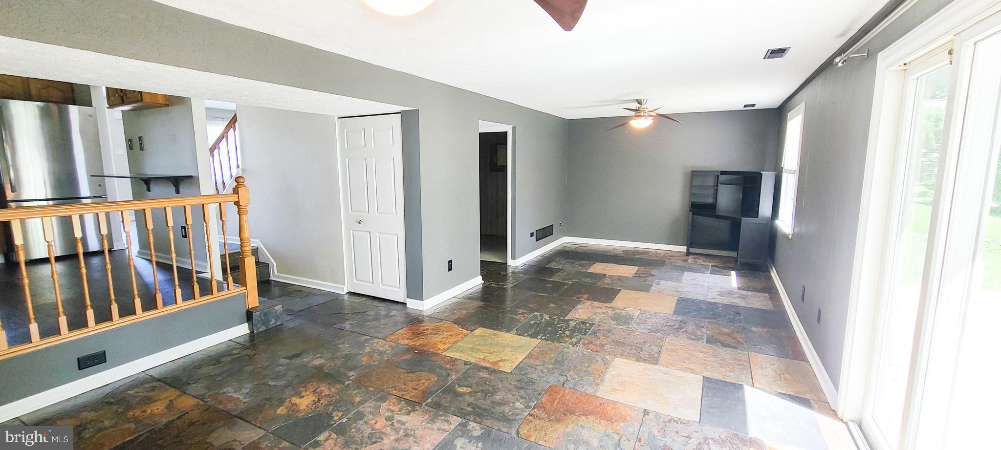 KINGS COURT - Residential