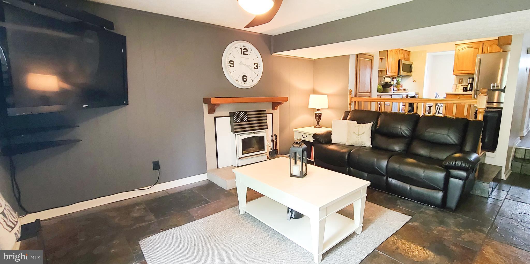 KINGS COURT - Residential