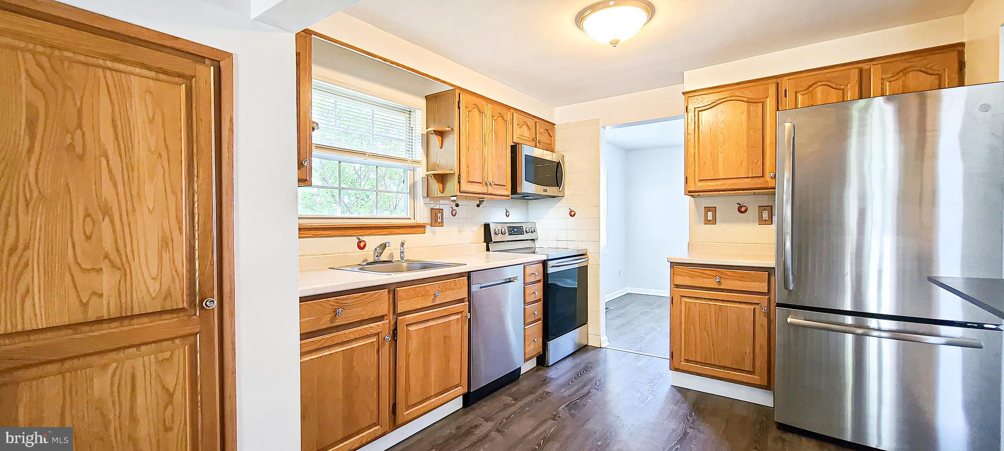 KINGS COURT - Residential