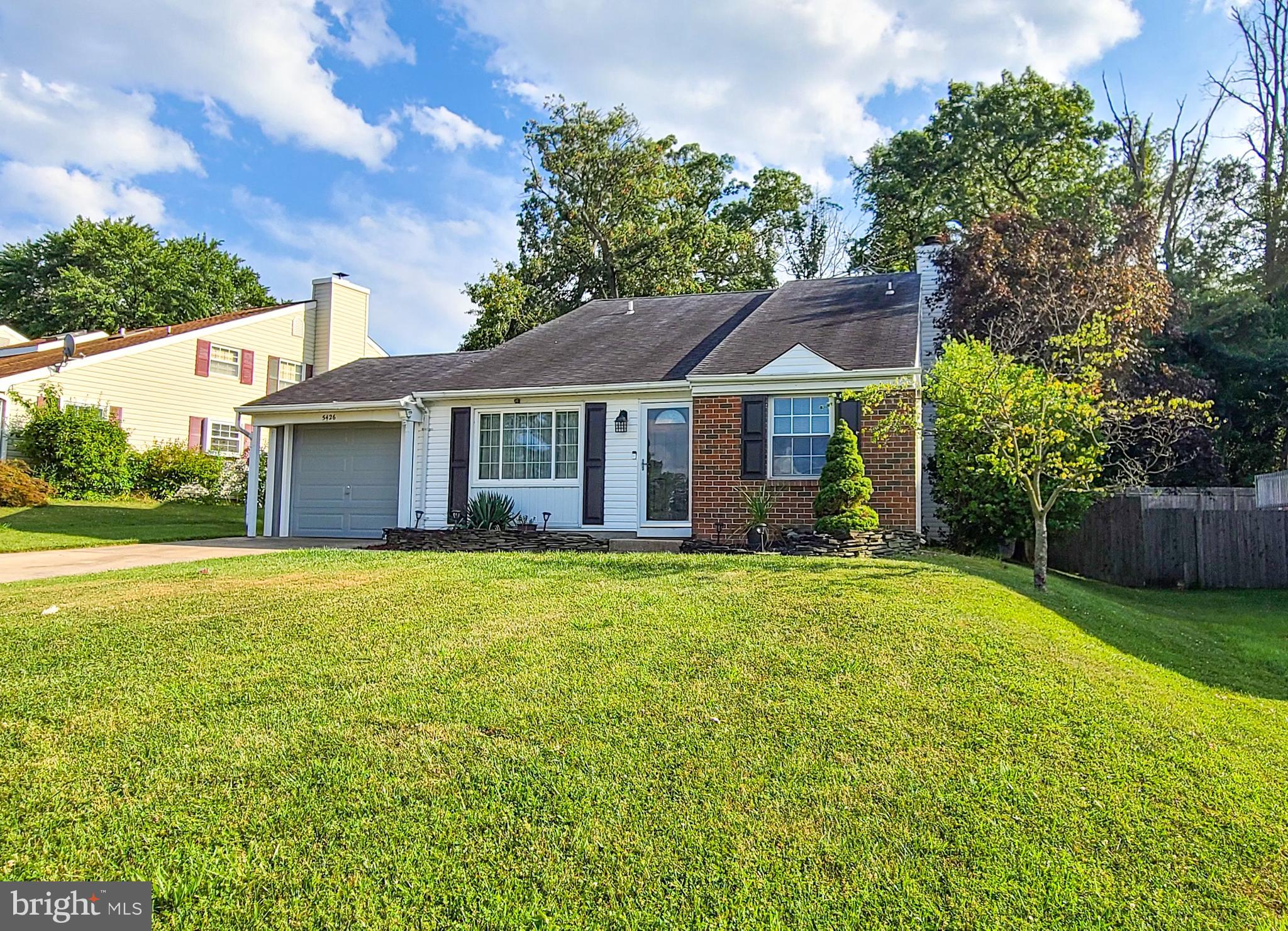 KINGS COURT - Residential