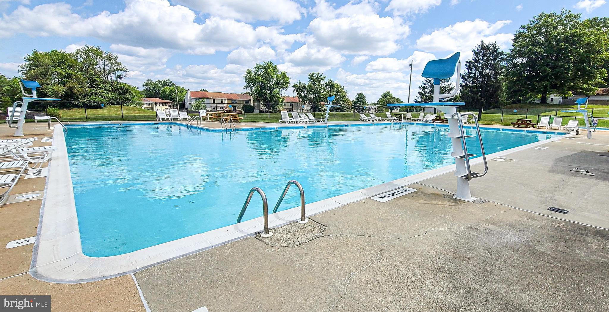 KINGS COURT - Residential