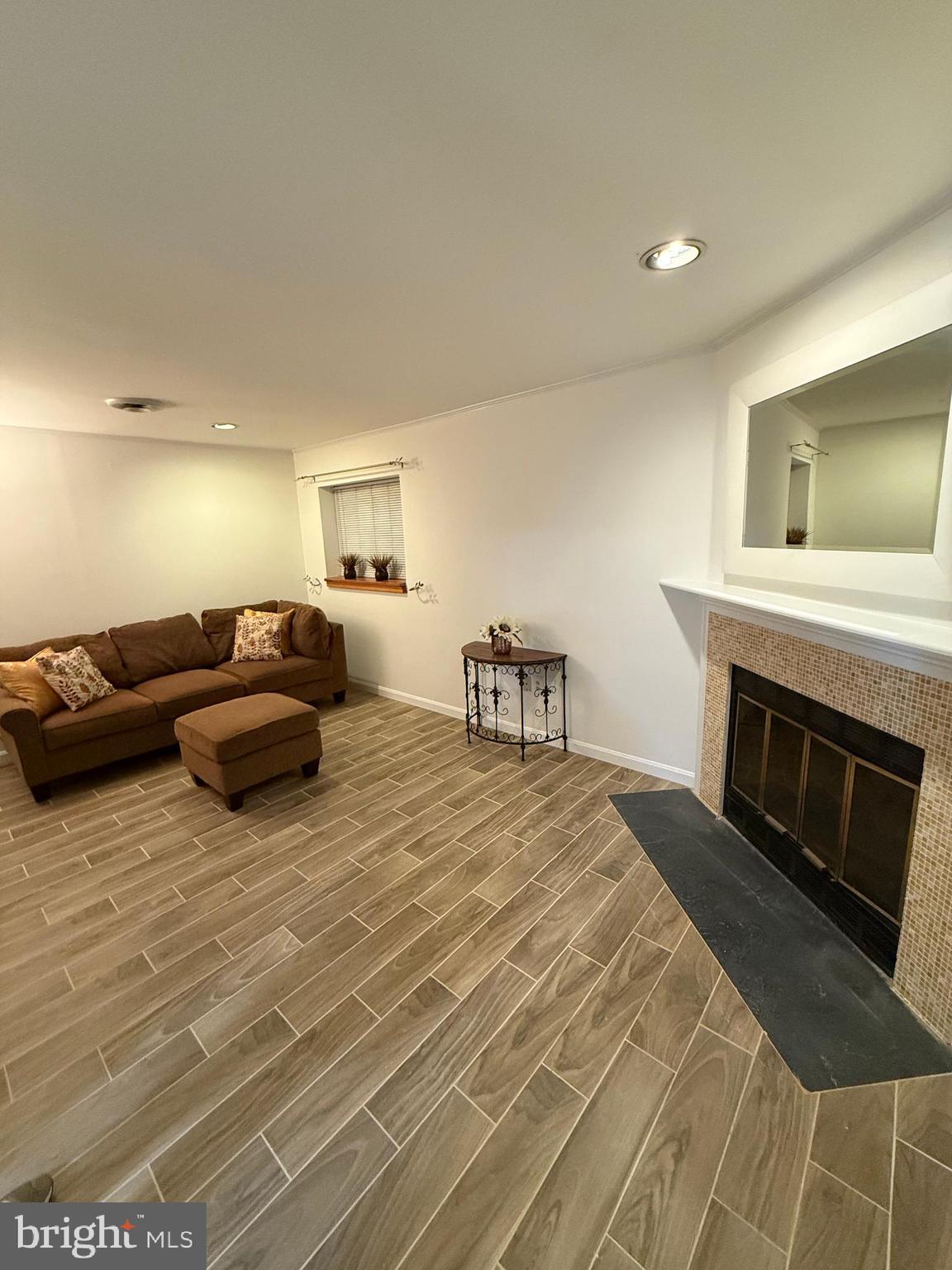 ASPENWOOD - Residential