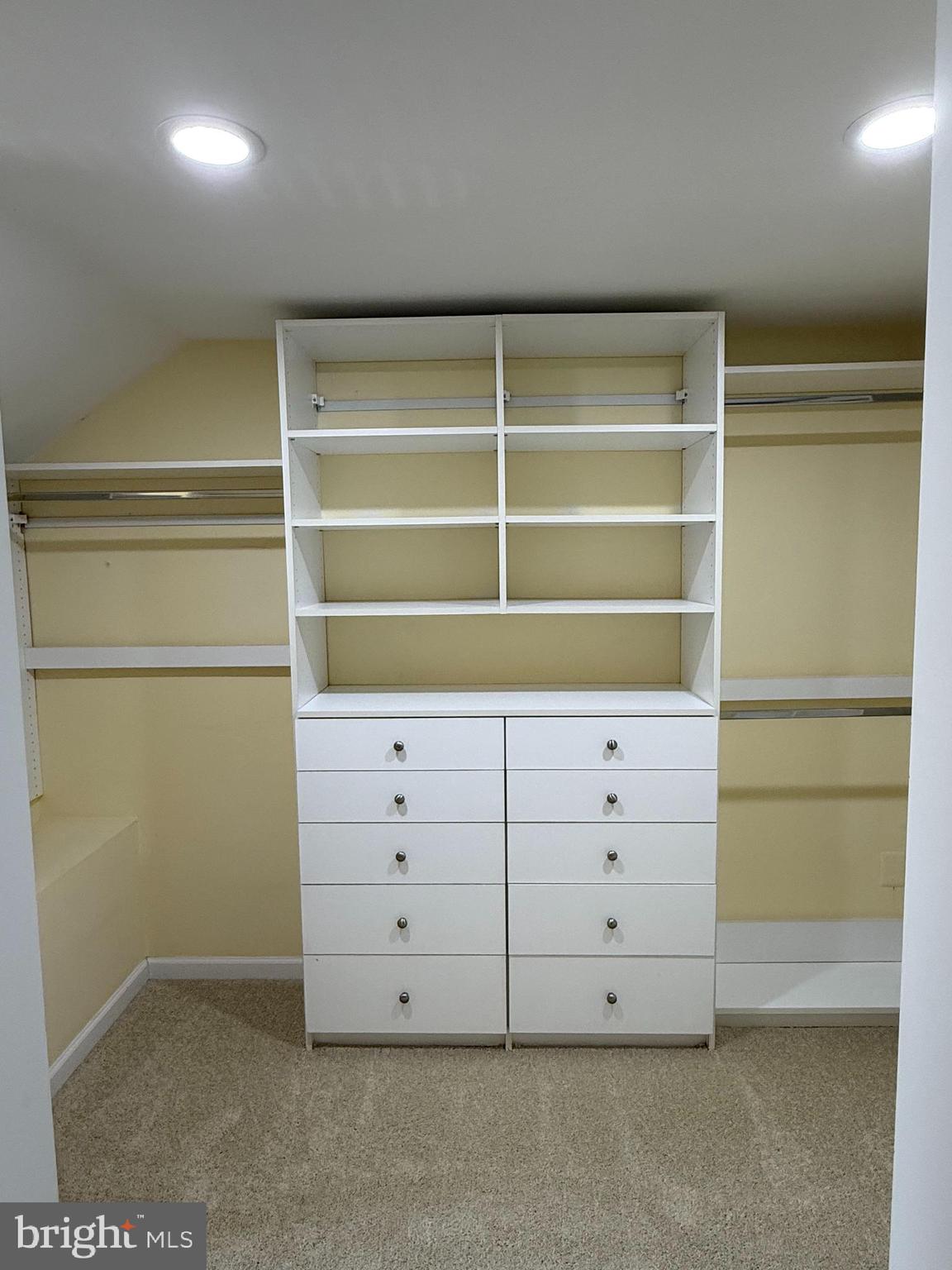 ASPENWOOD - Residential