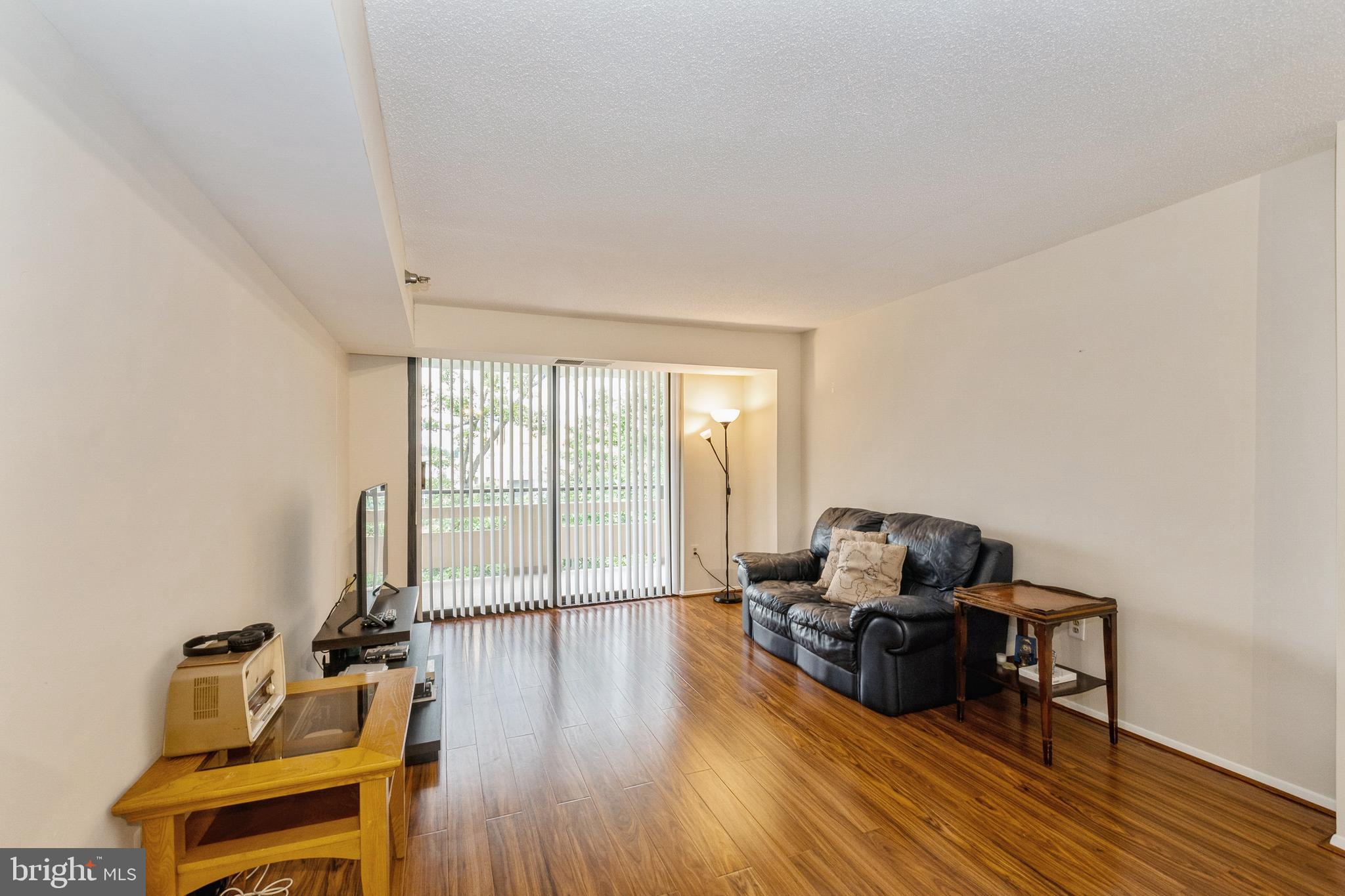 ENCORE OF MCLEAN - Residential