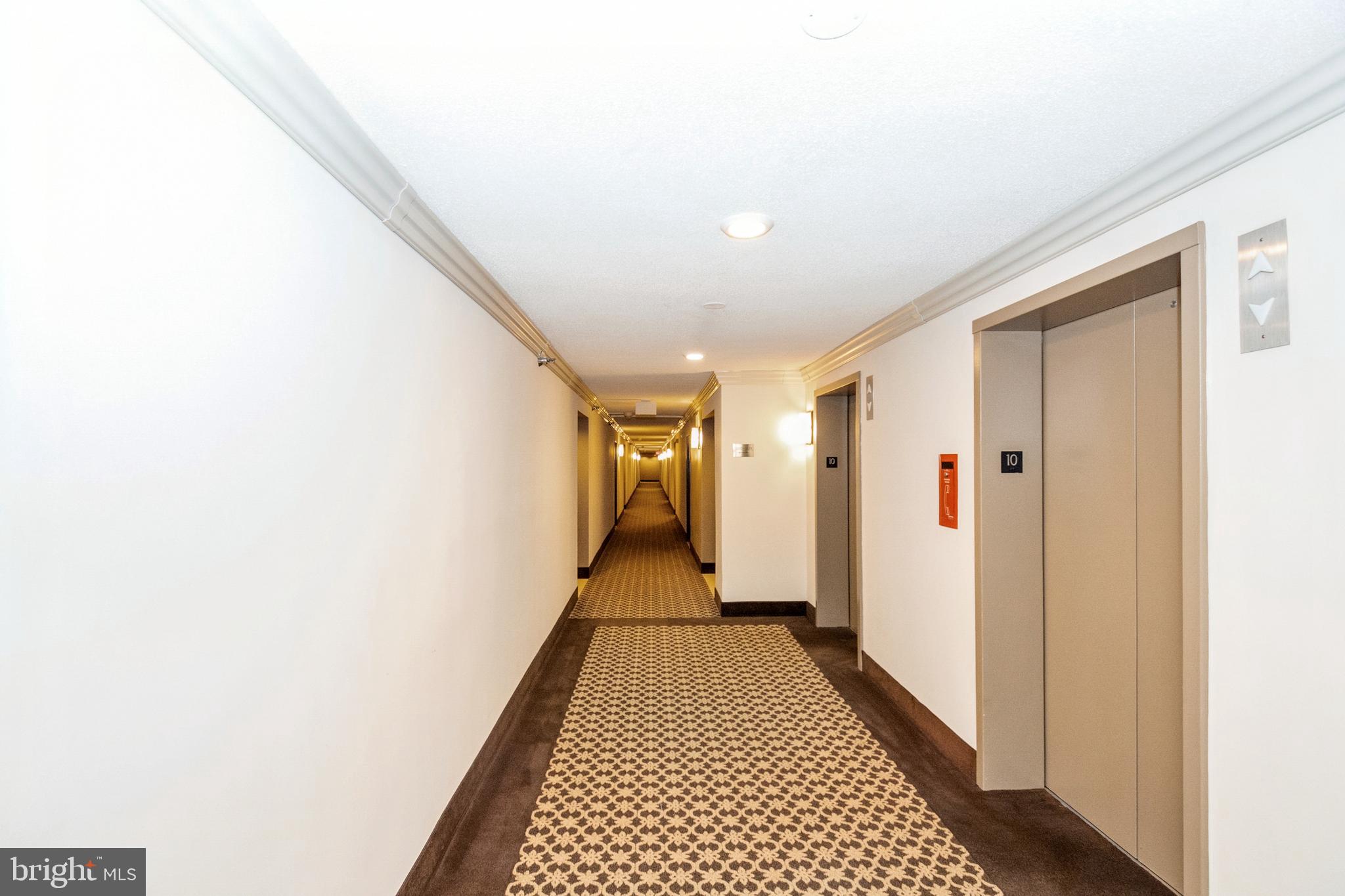 ENCORE OF MCLEAN - Residential