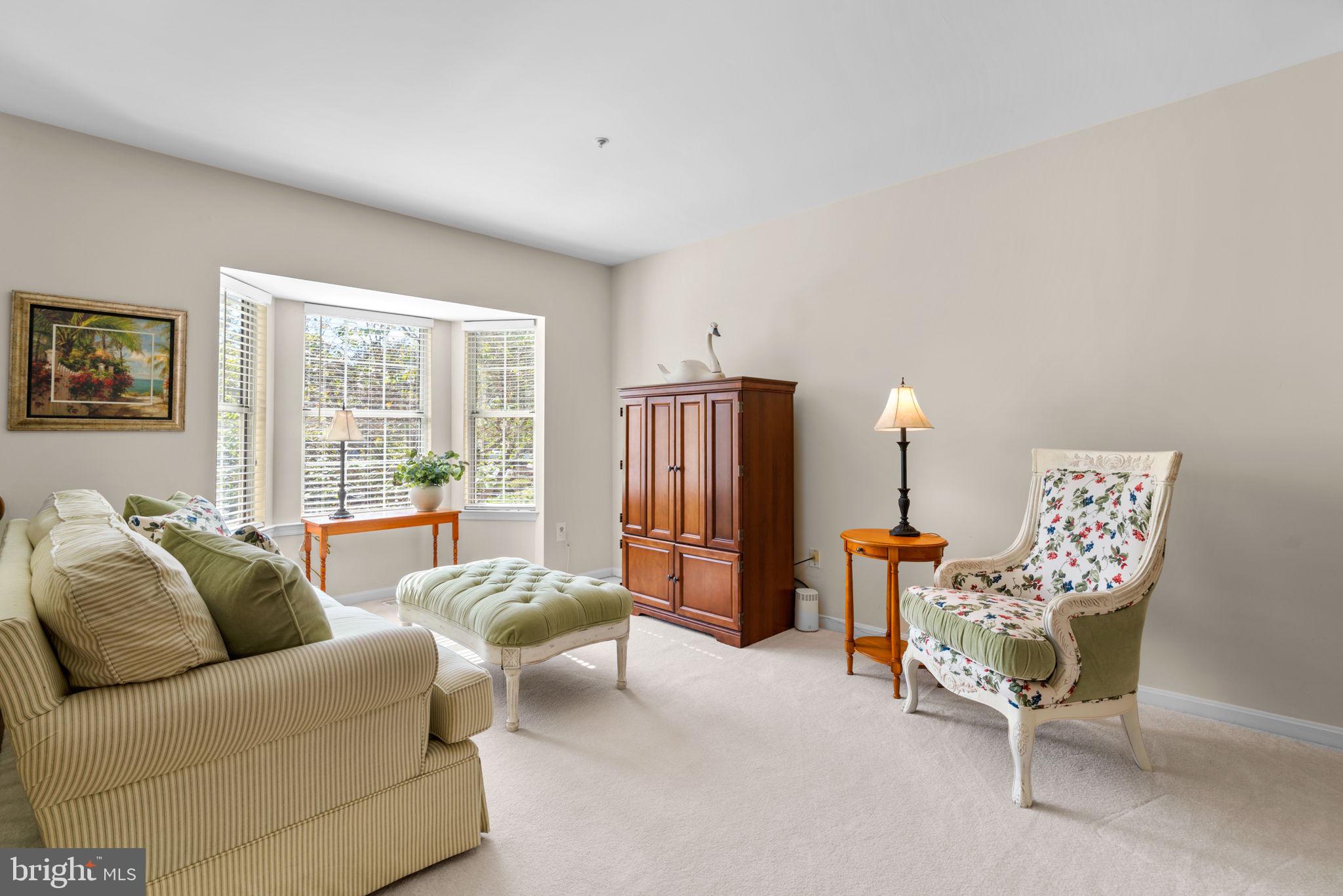 2801 CLOVERCREST WAY