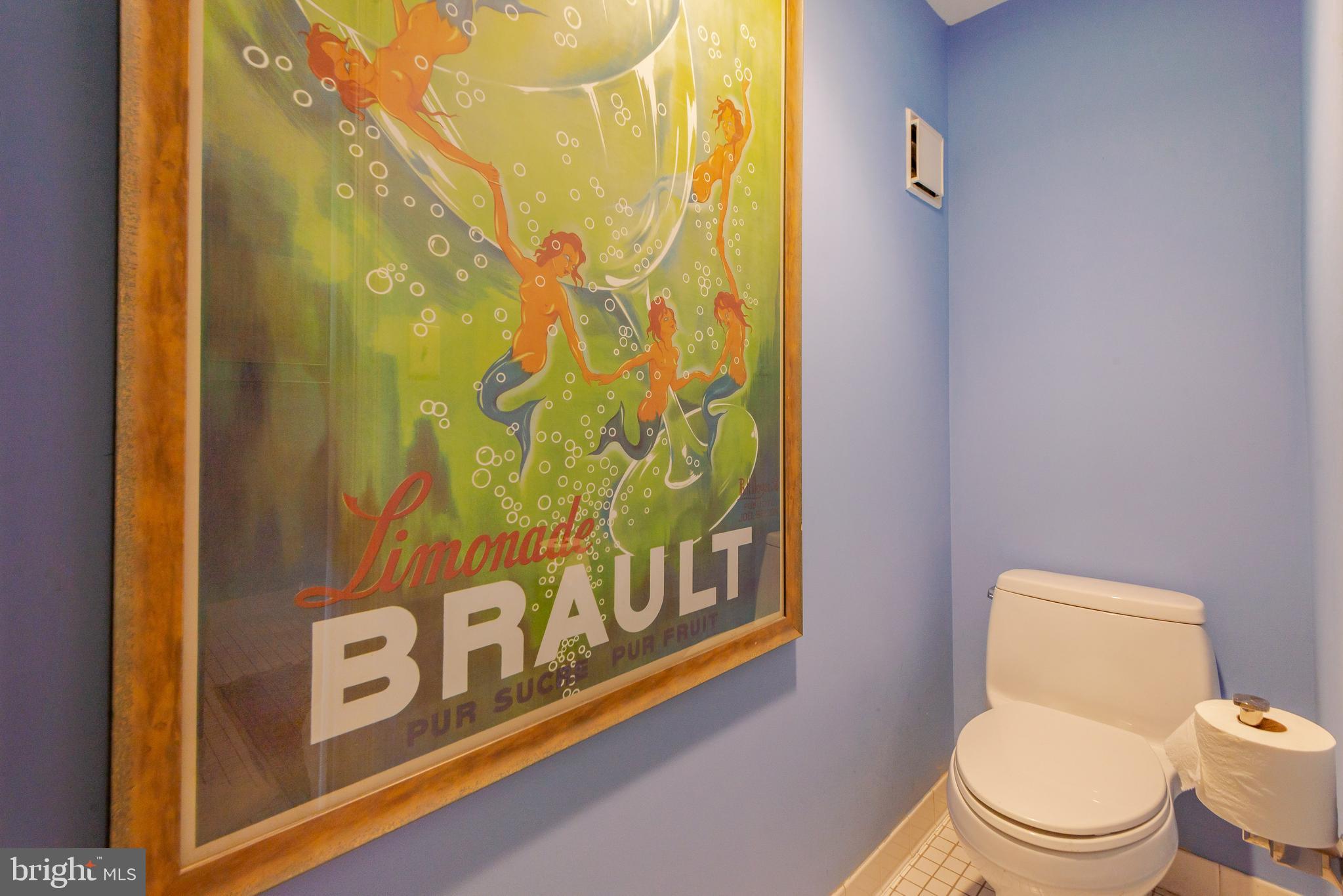 HENDERSON'S WHARF - Residential