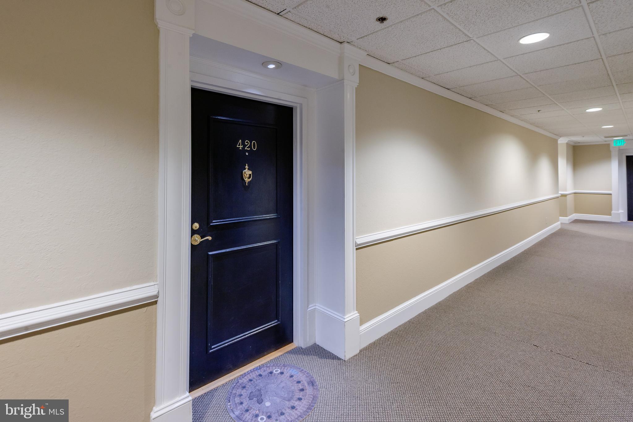 HENDERSON'S WHARF - Residential