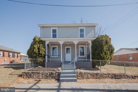 Homes For Sale - 203 S George Street<br/> RANSON, WV 25438