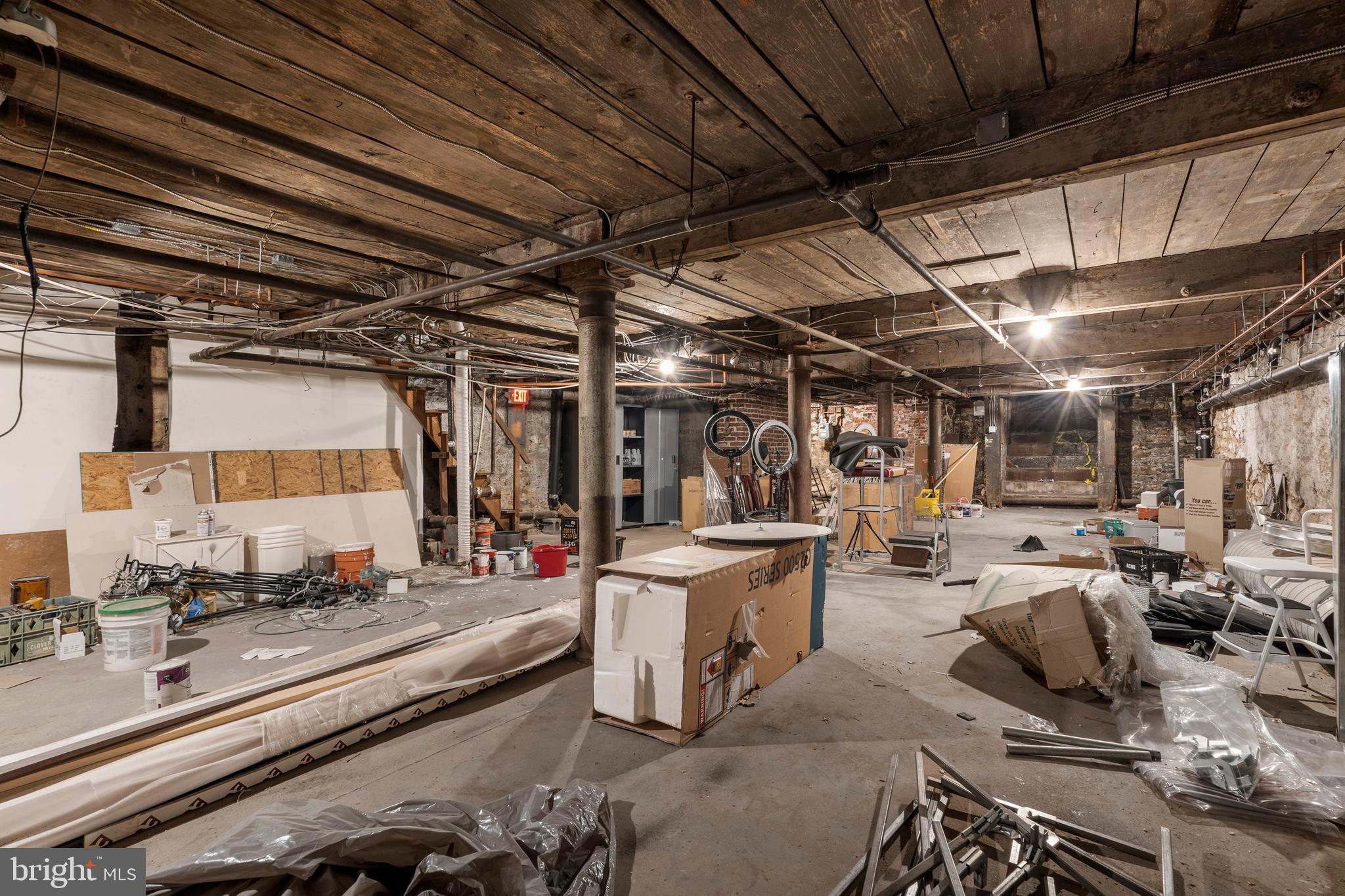 OLD CITY - Commercial Lease