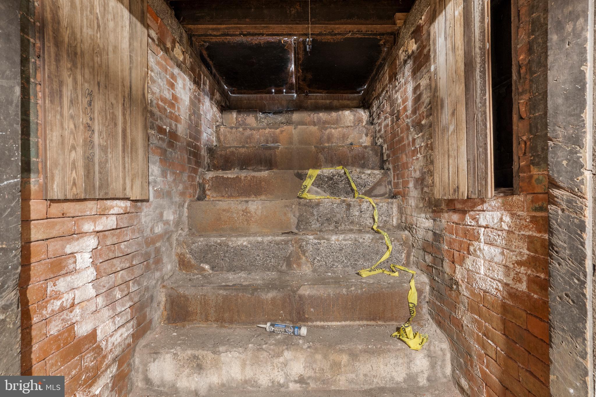 OLD CITY - Commercial Lease