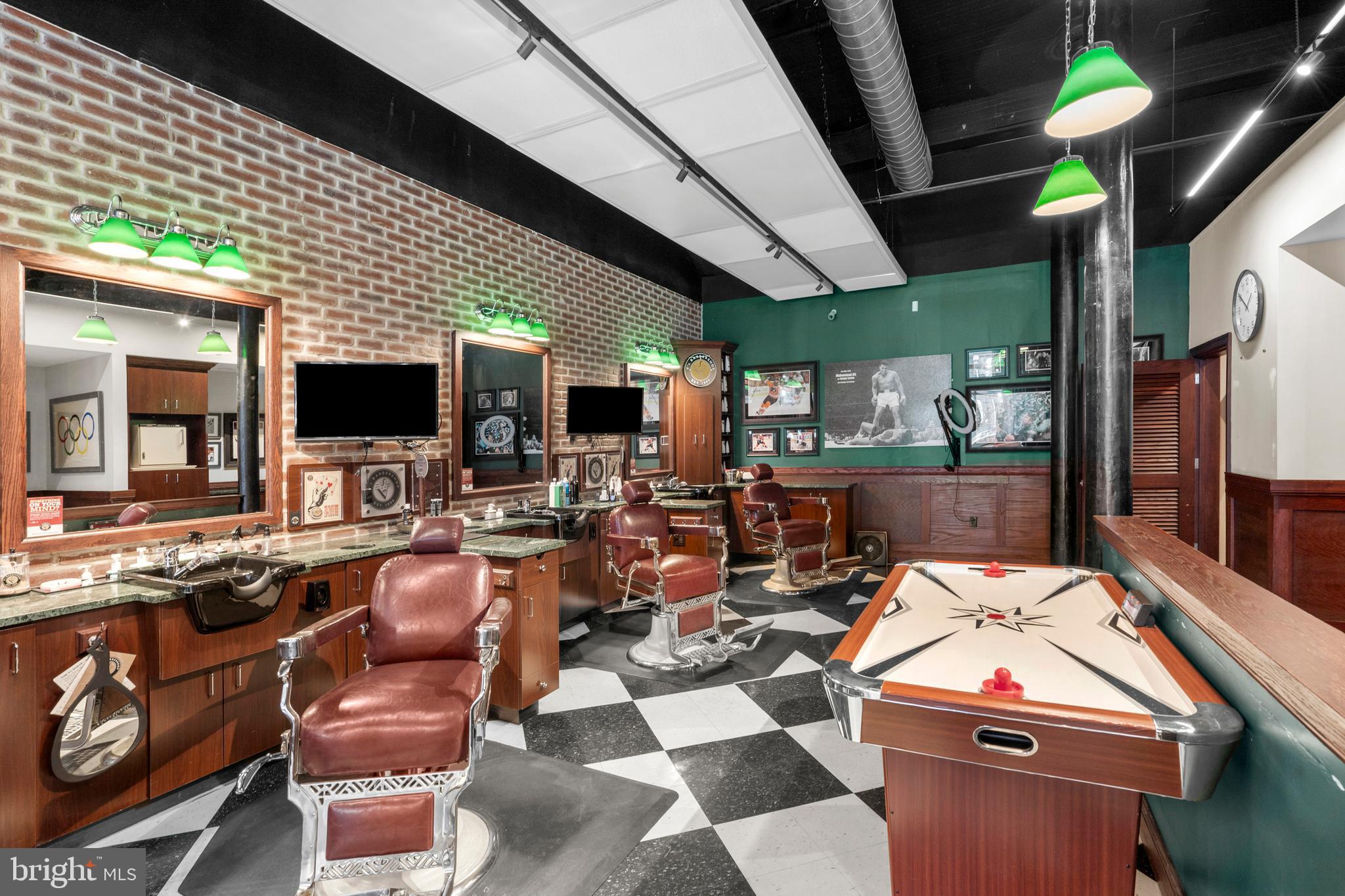 OLD CITY - Commercial Lease