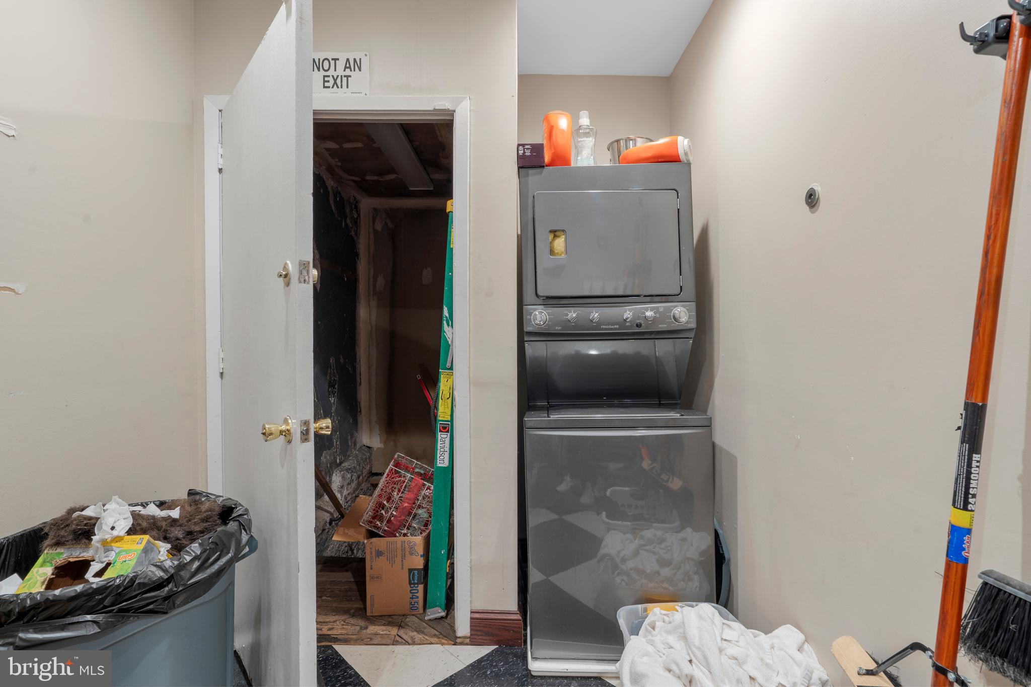 OLD CITY - Commercial Lease