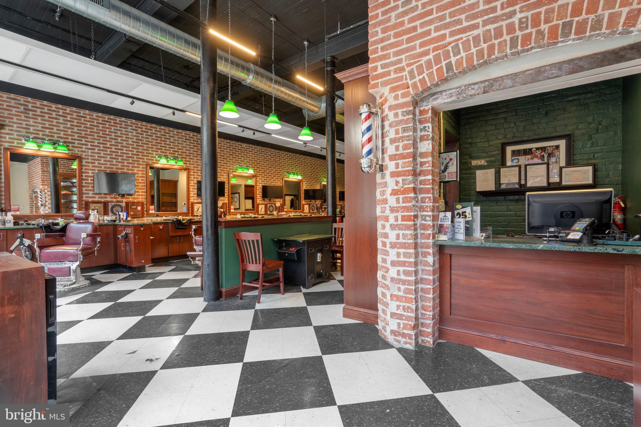 OLD CITY - Commercial Lease