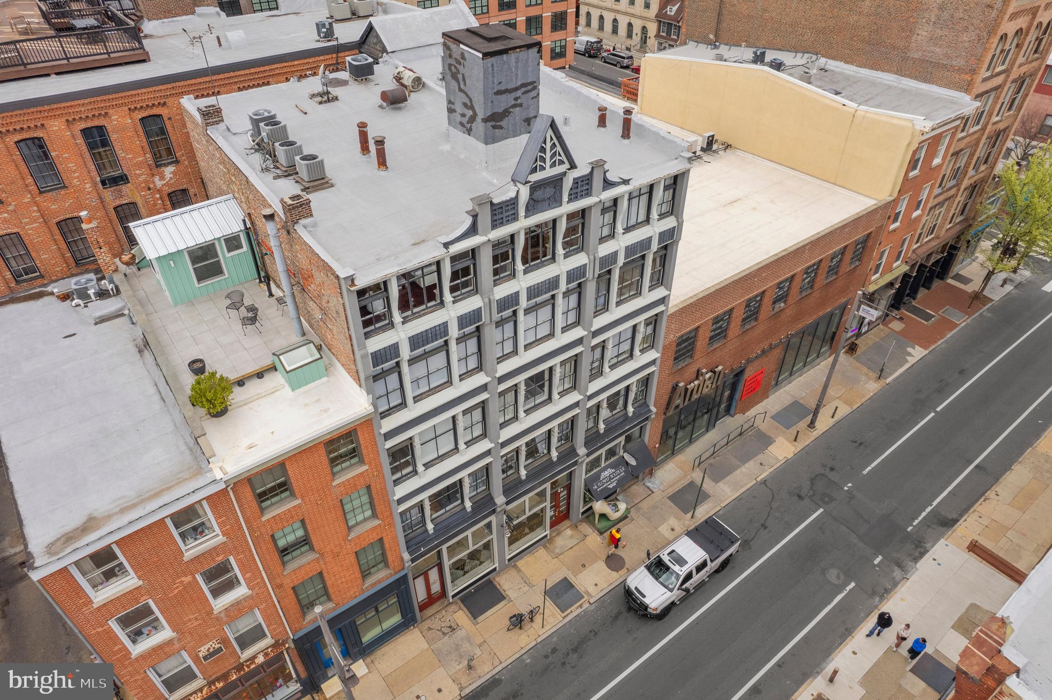OLD CITY - Commercial Lease