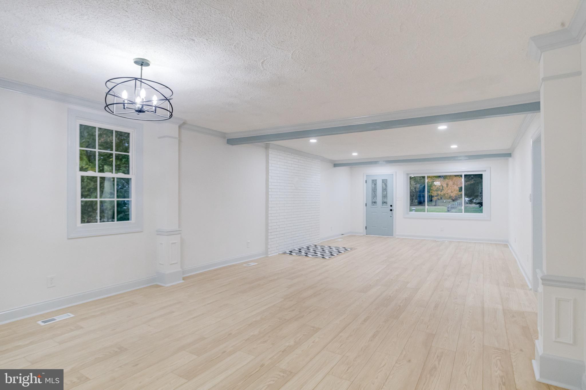 DARRYL GARDENS - Residential