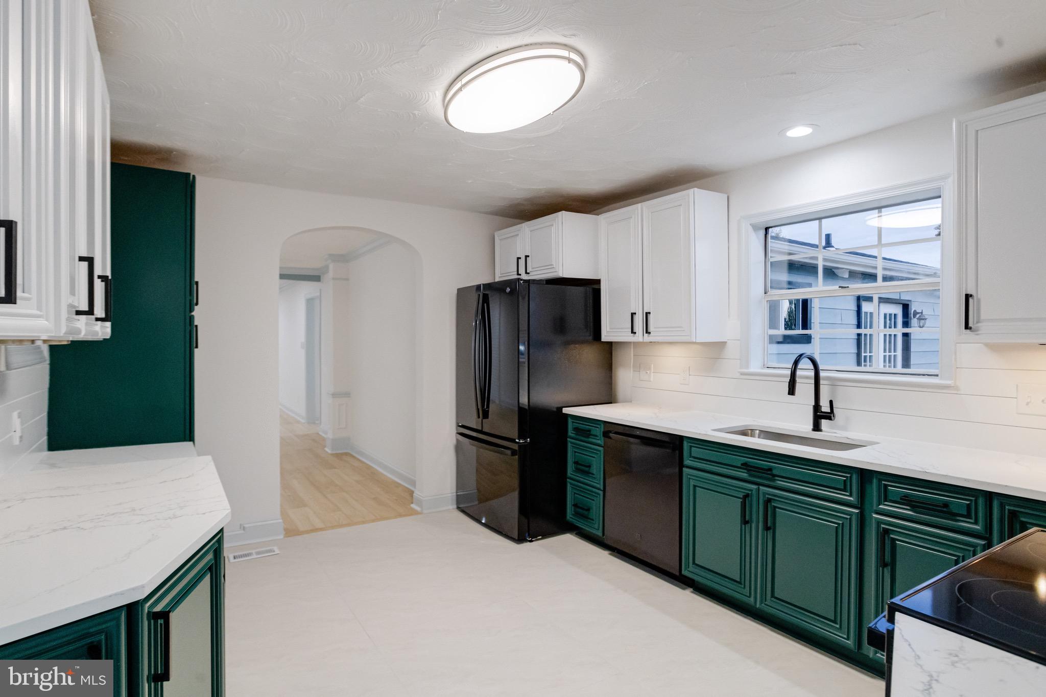 DARRYL GARDENS - Residential