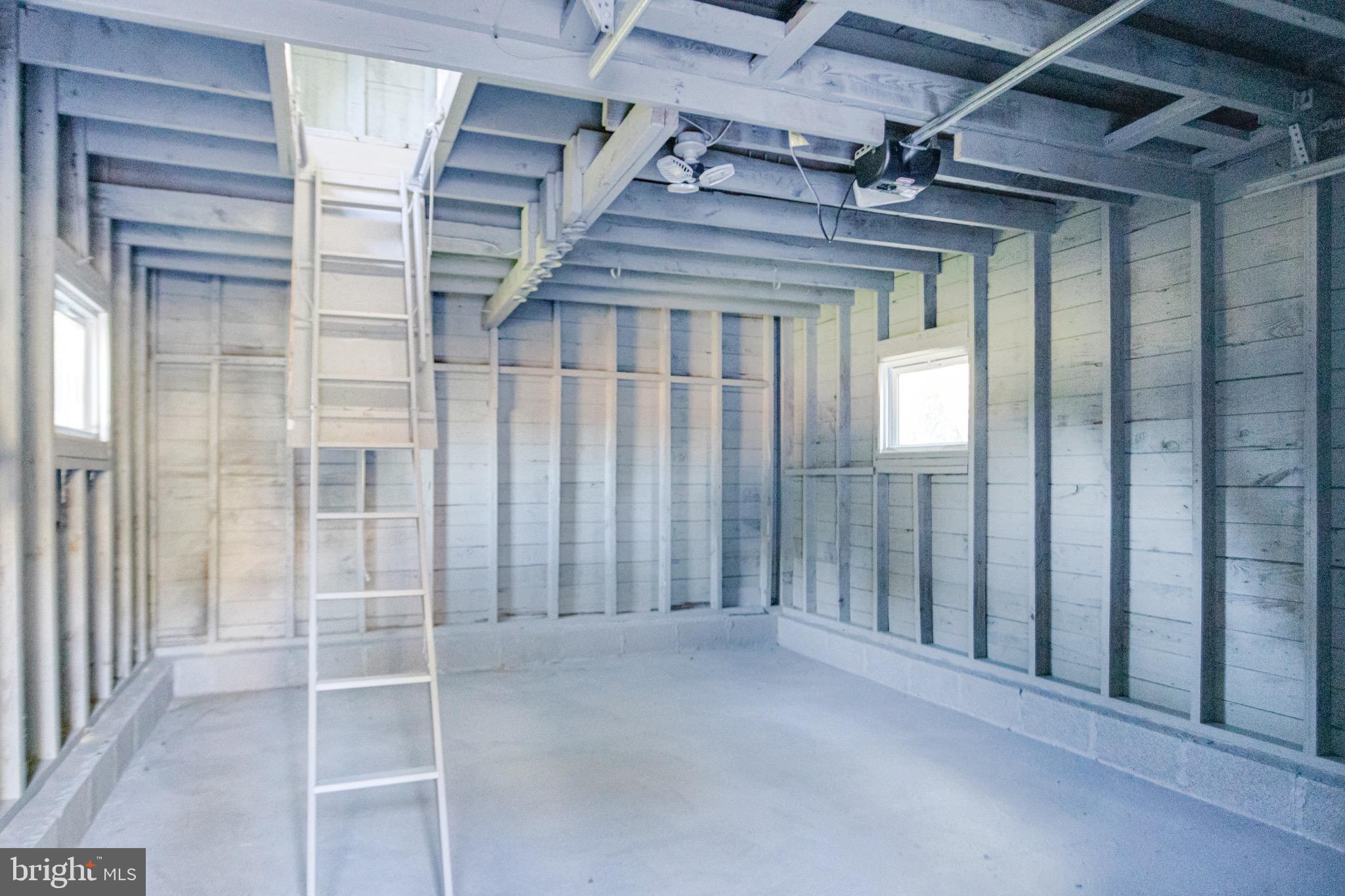 DARRYL GARDENS - Residential