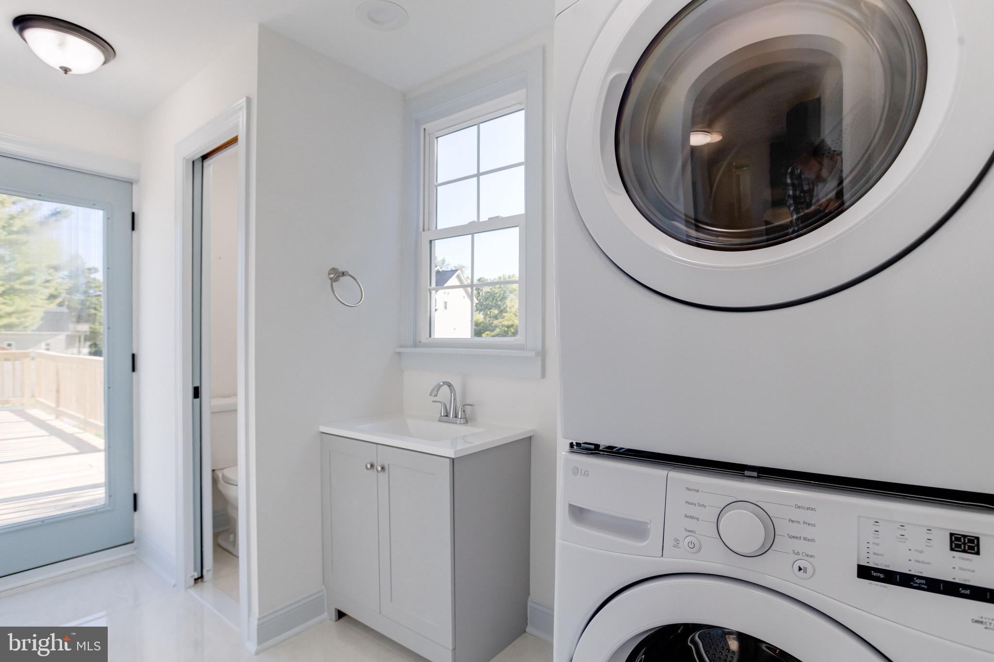 DARRYL GARDENS - Residential