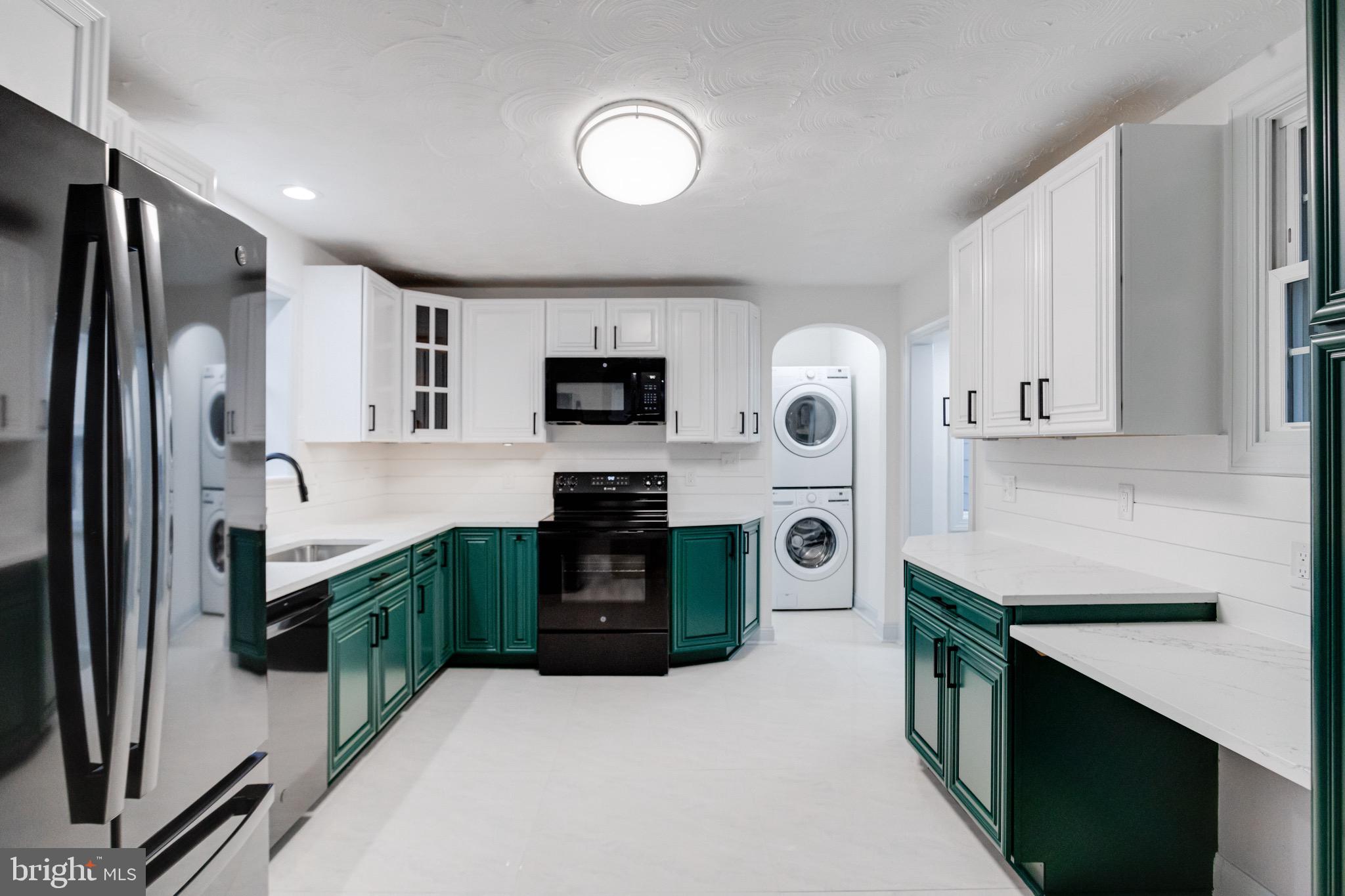 DARRYL GARDENS - Residential