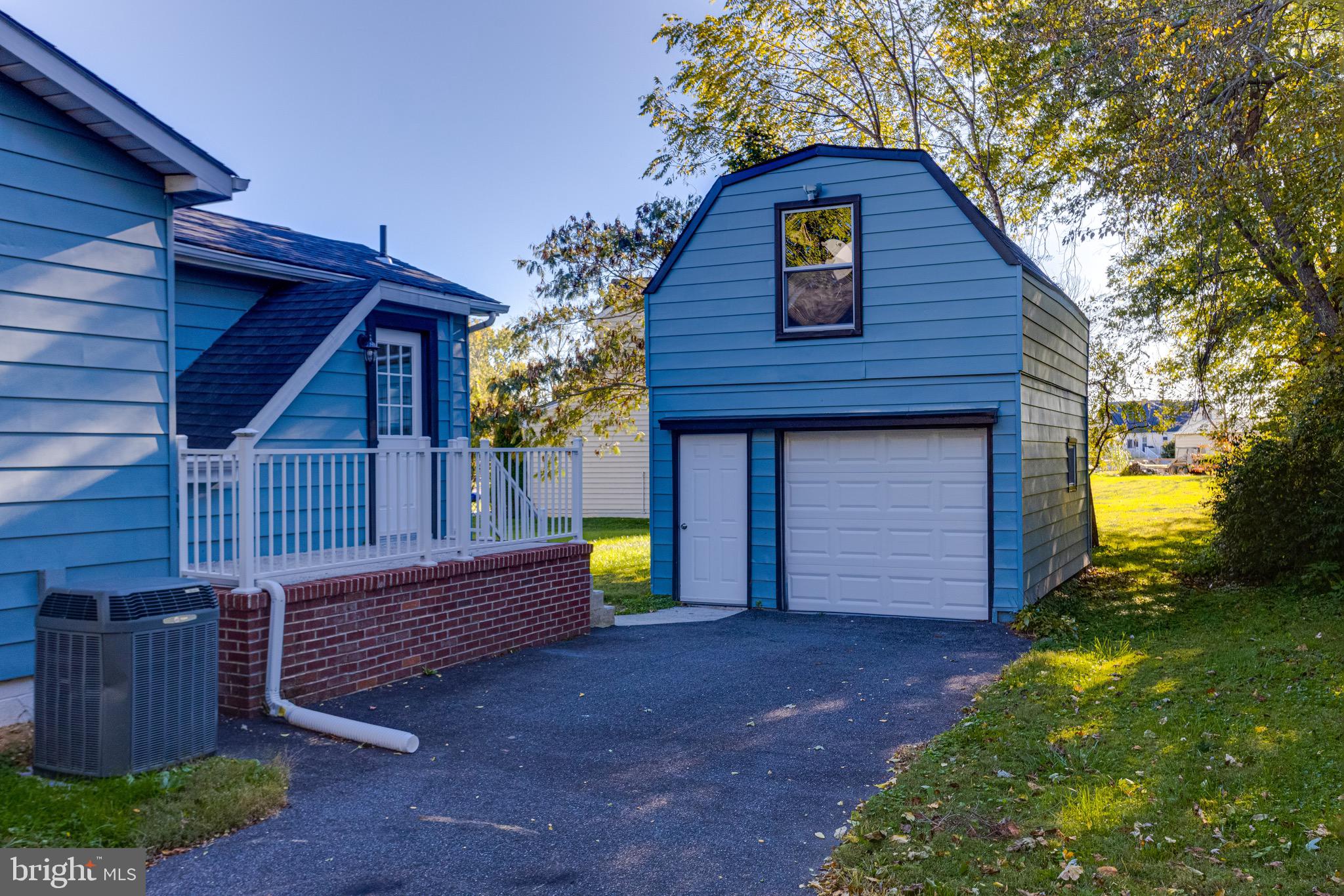 DARRYL GARDENS - Residential