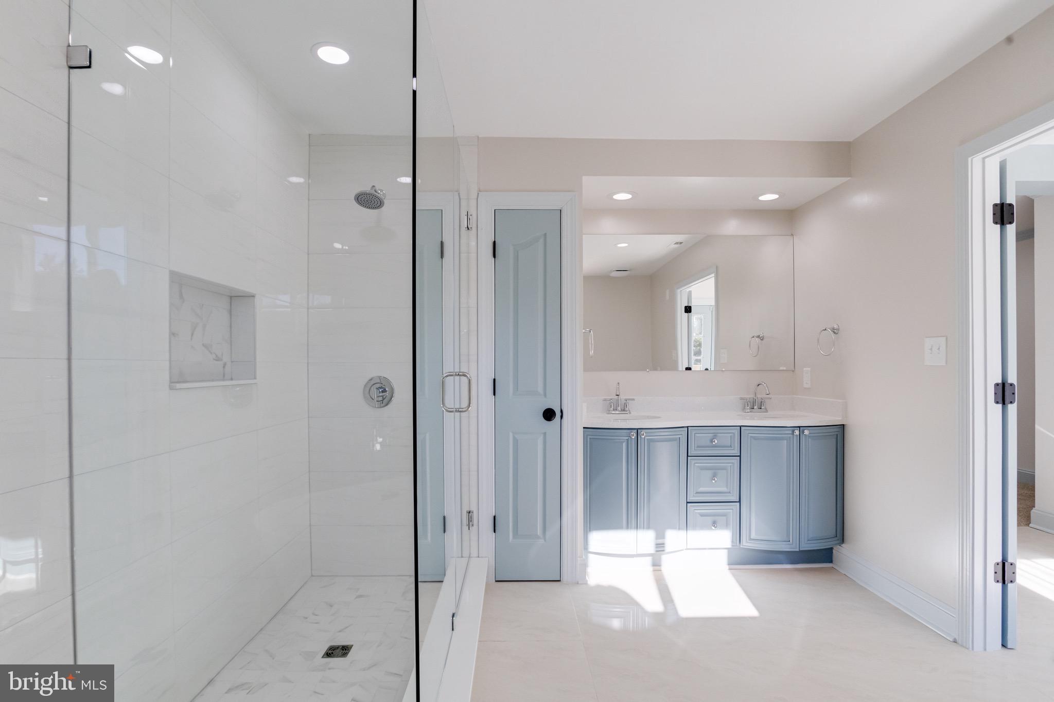 DARRYL GARDENS - Residential