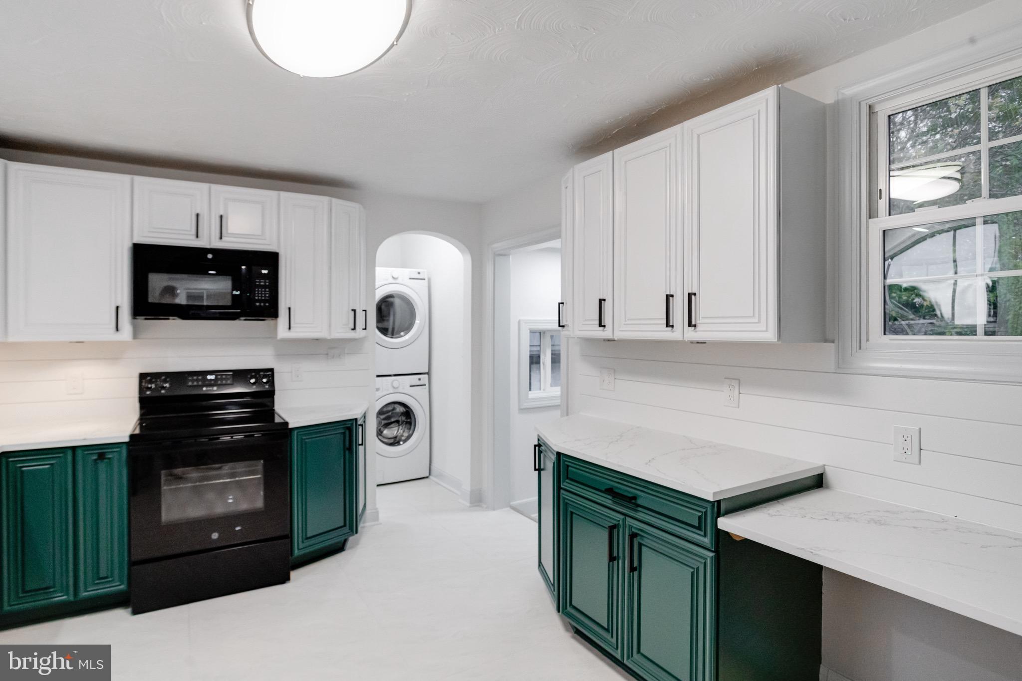 DARRYL GARDENS - Residential