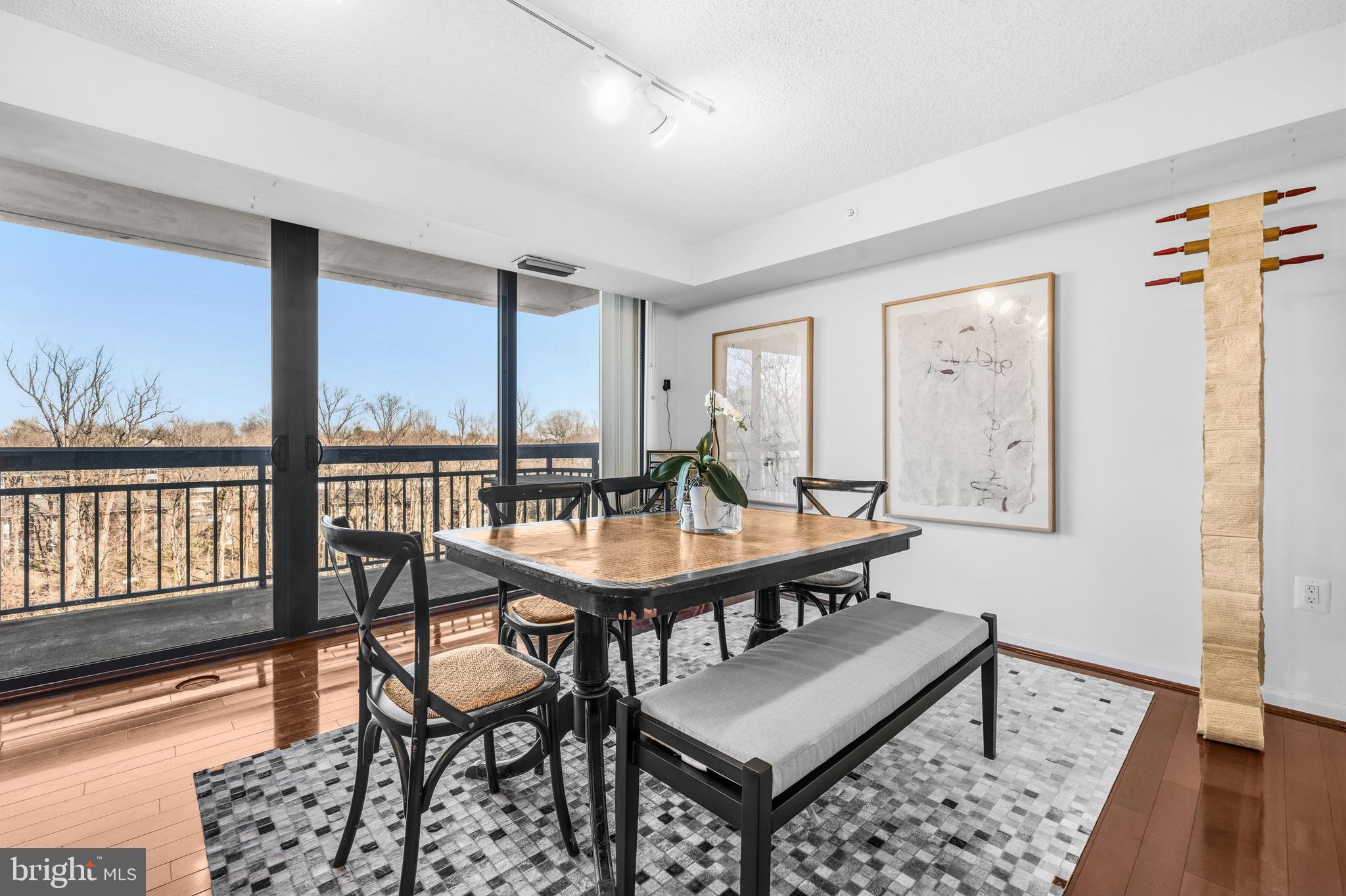 RENAISSANCE - Residential