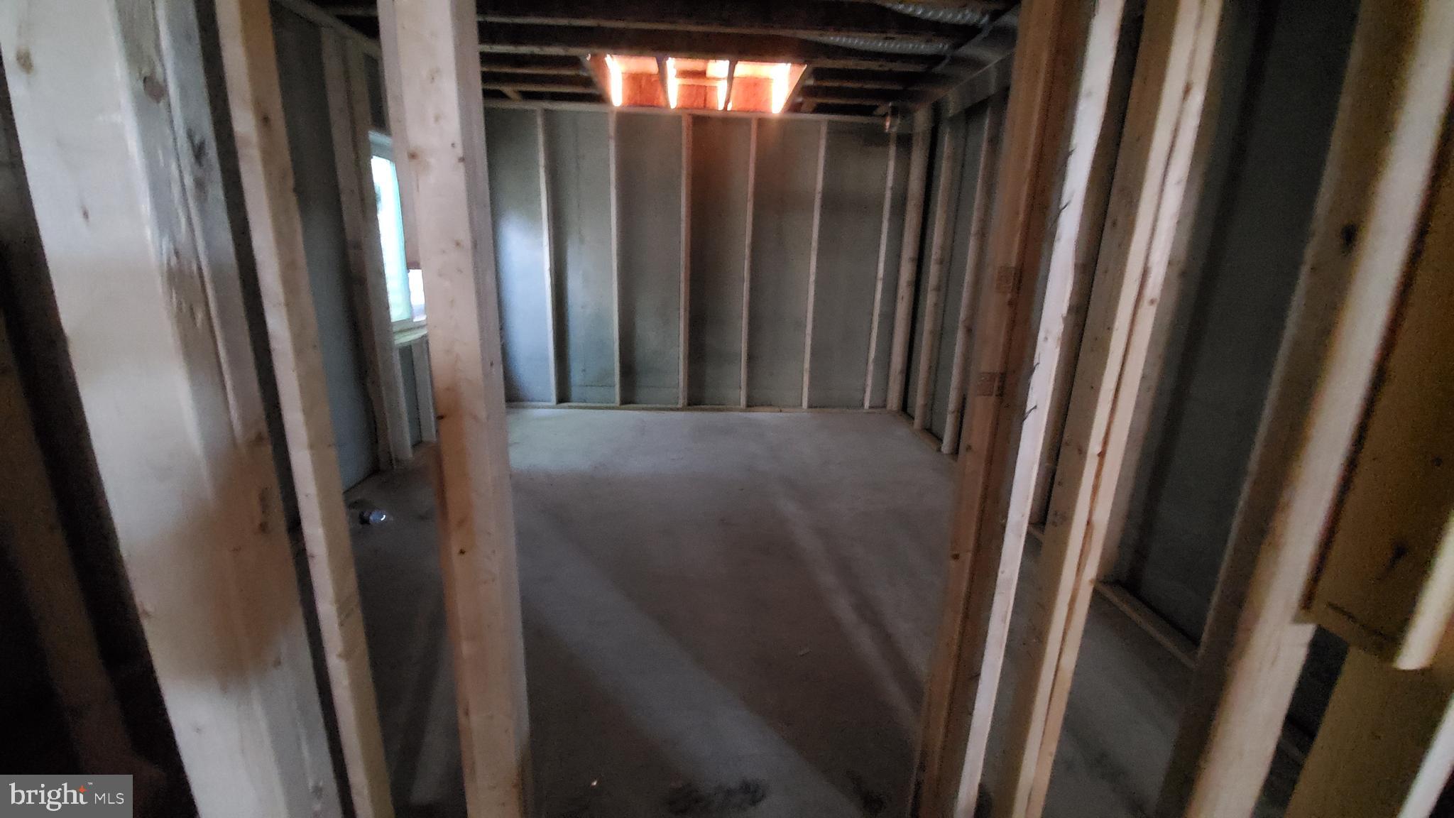 ELIZABETH HILLS - Residential