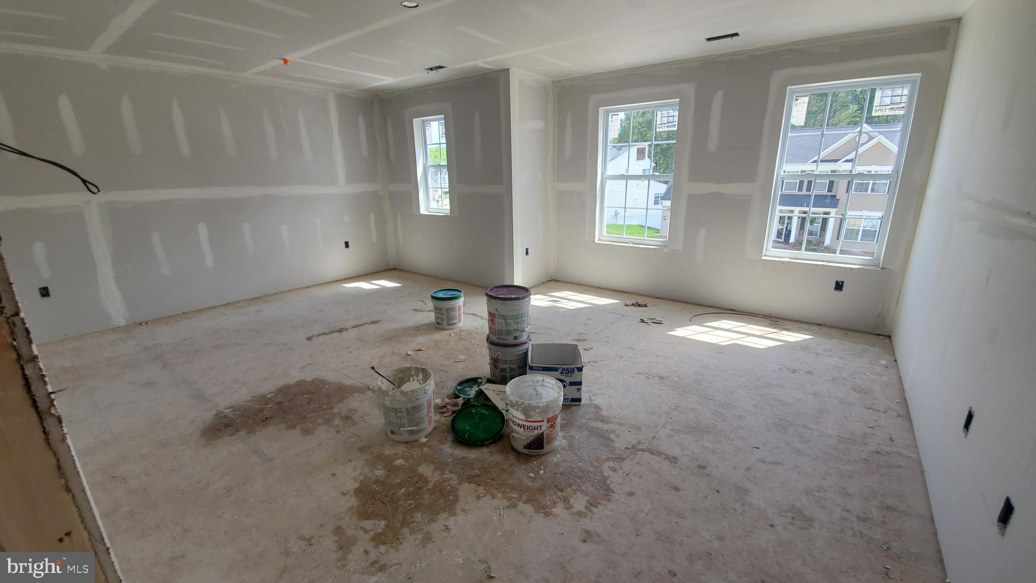 ELIZABETH HILLS - Residential