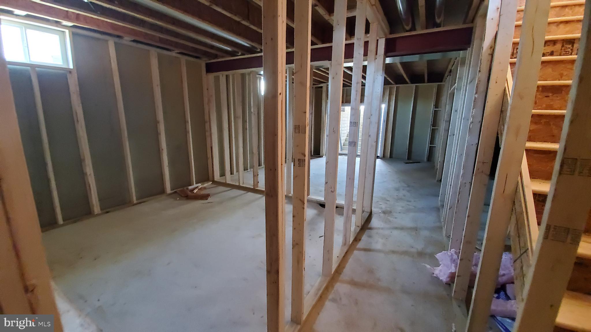 ELIZABETH HILLS - Residential