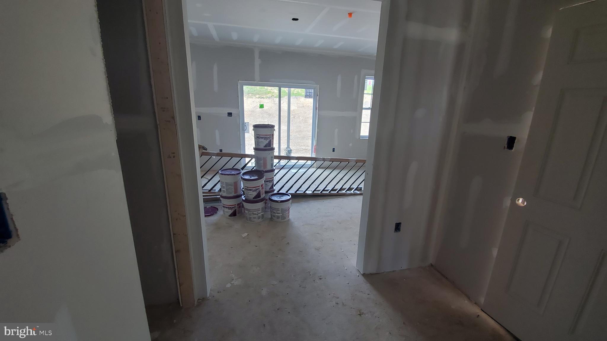 ELIZABETH HILLS - Residential