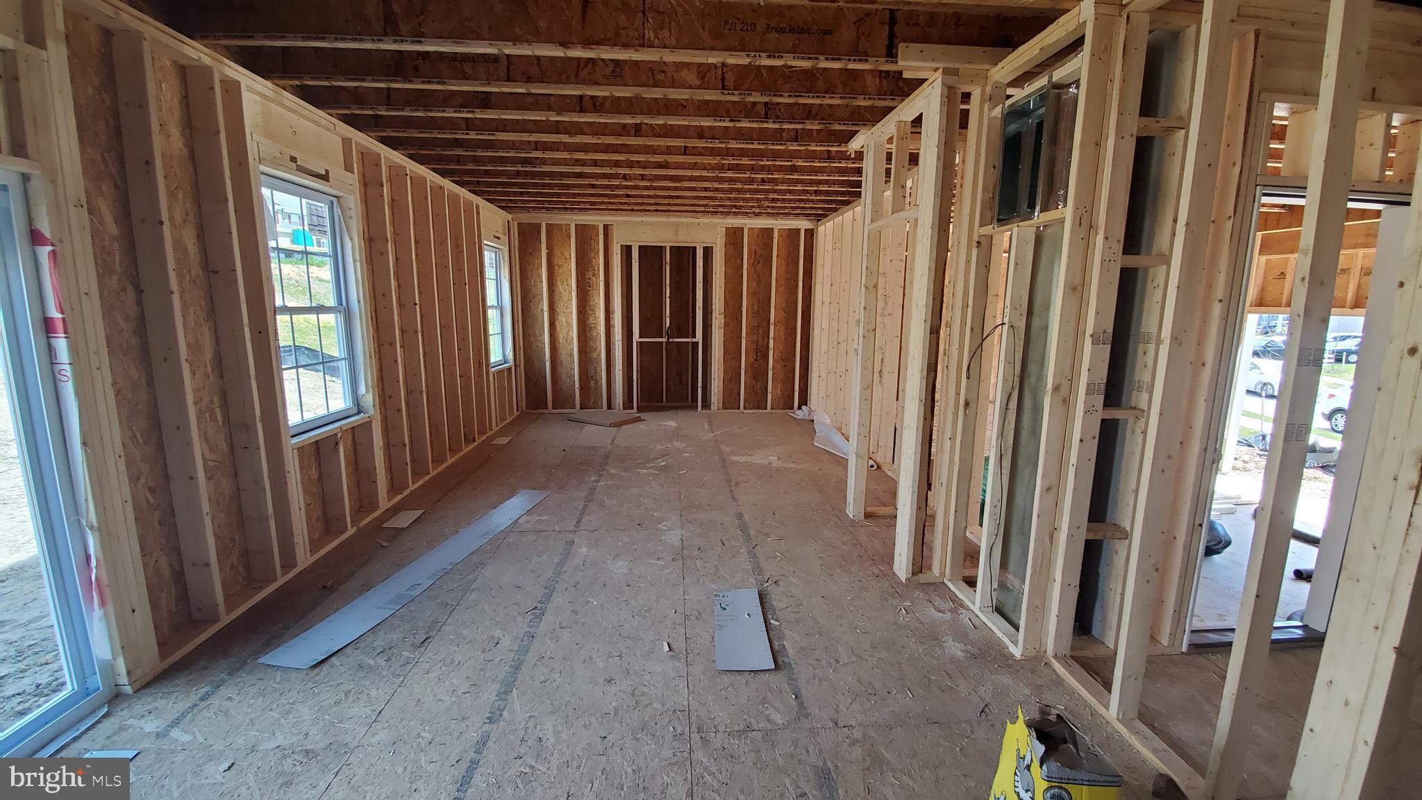 ELIZABETH HILLS - Residential