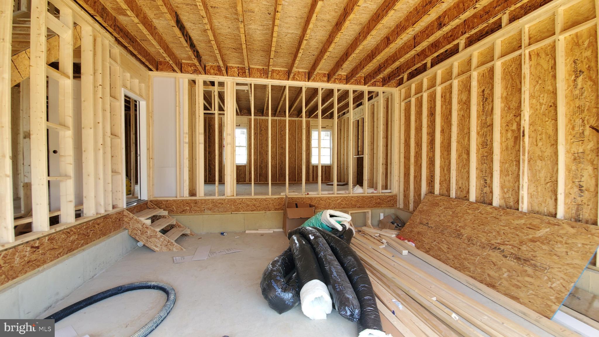 ELIZABETH HILLS - Residential